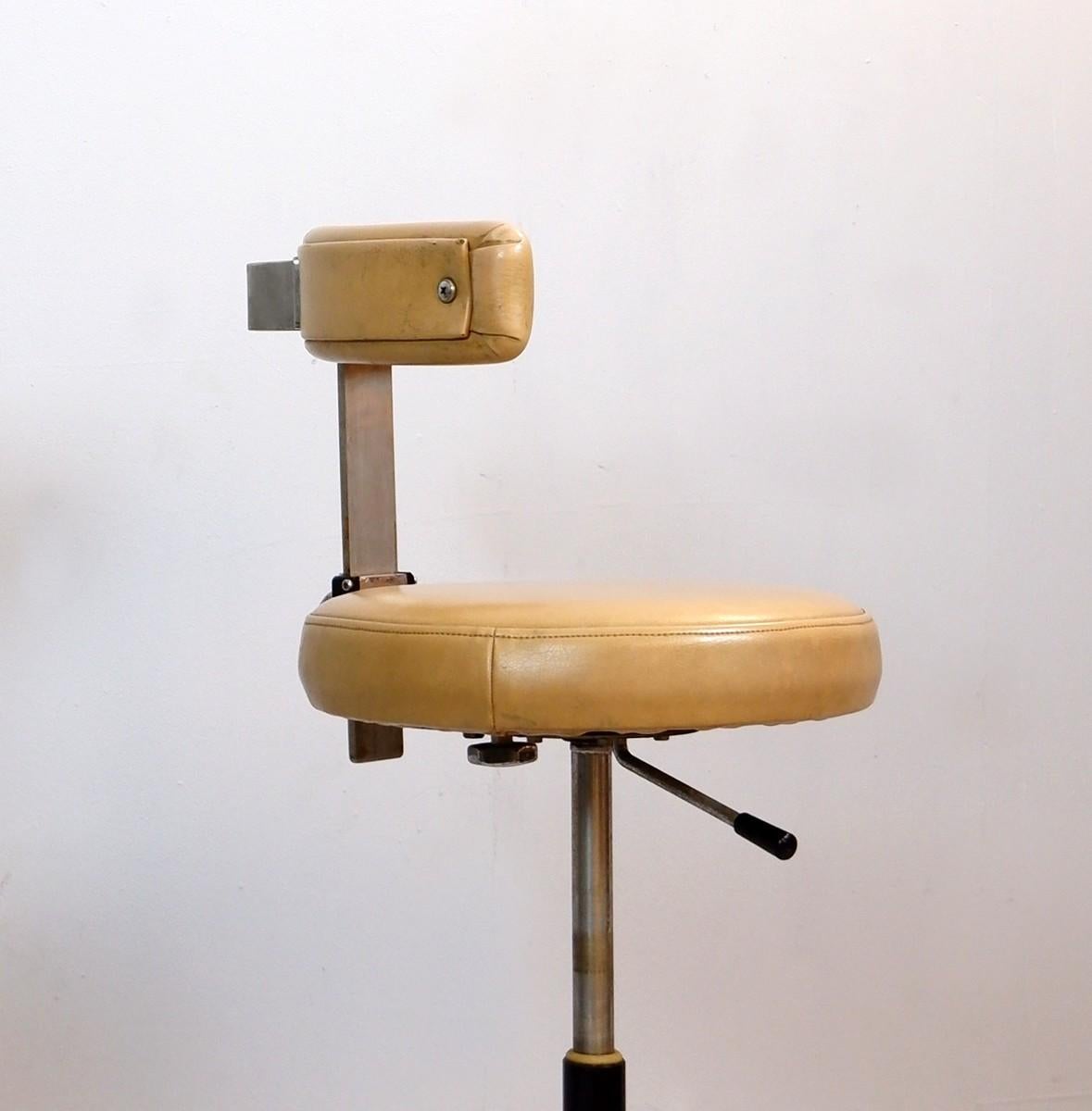 belmont dental stools