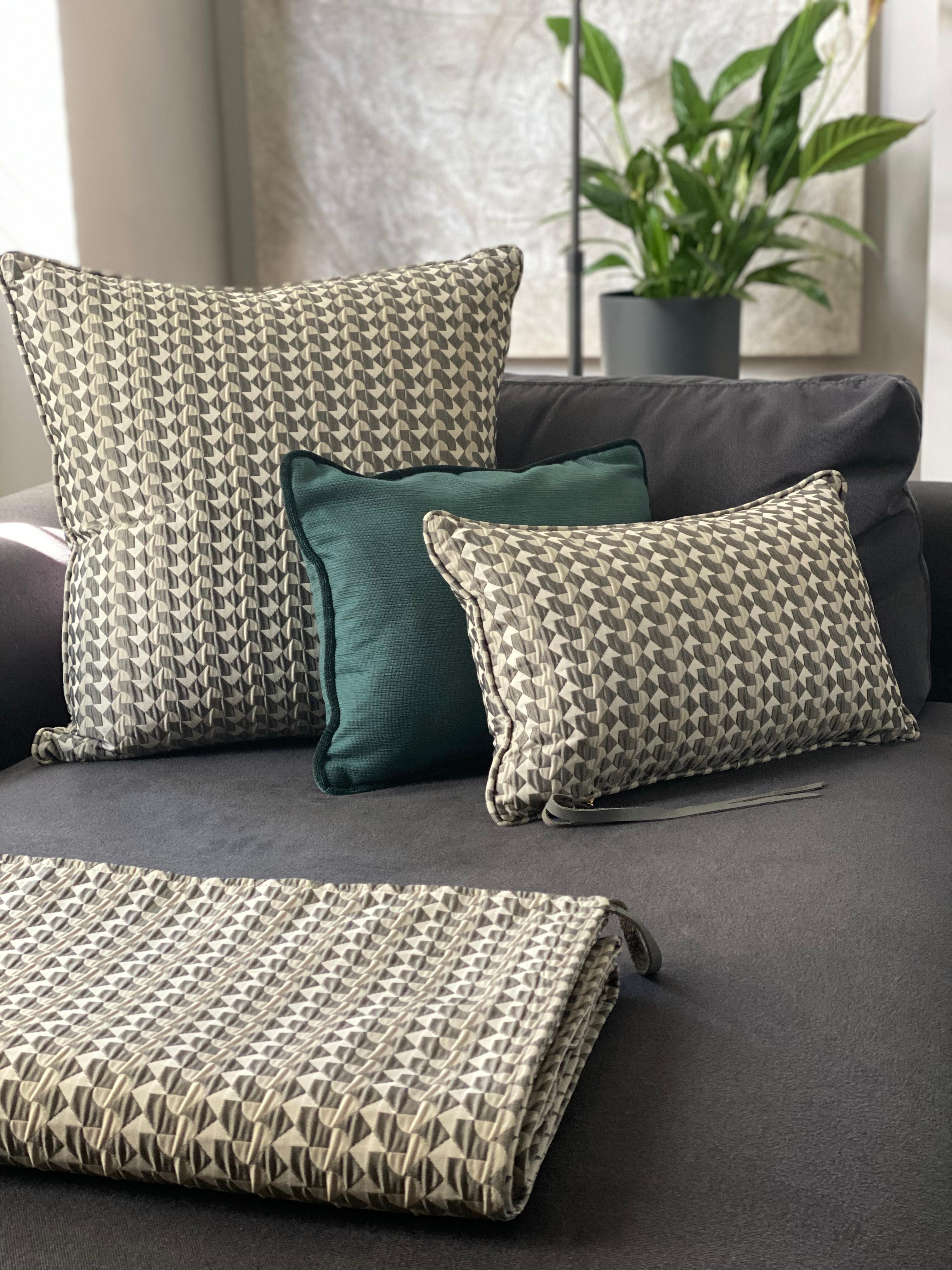 Belo II Pattern Cushion Curvature Collection Inspired by Brazilian Architecture 3