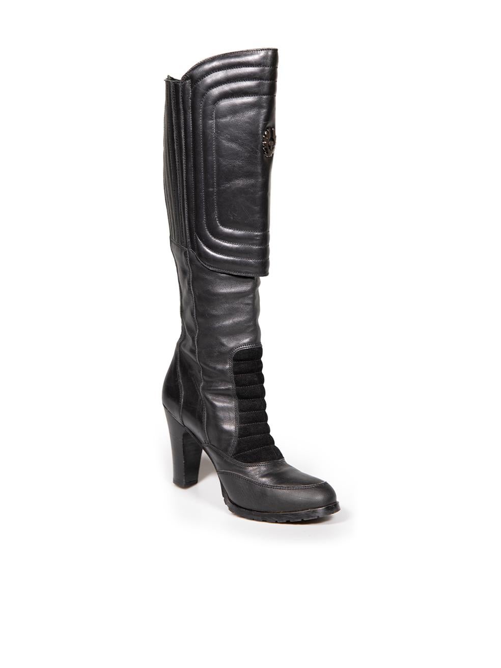 CONDITION is Very good. Minimal wear to boots is evident. Minimal scratches to both wooden heel and rubber detail on right shoe. Indents on the back heel of left shoe on this used Belstaff designer resale item.
 
 Details
 Black
 Leather
 Knee high