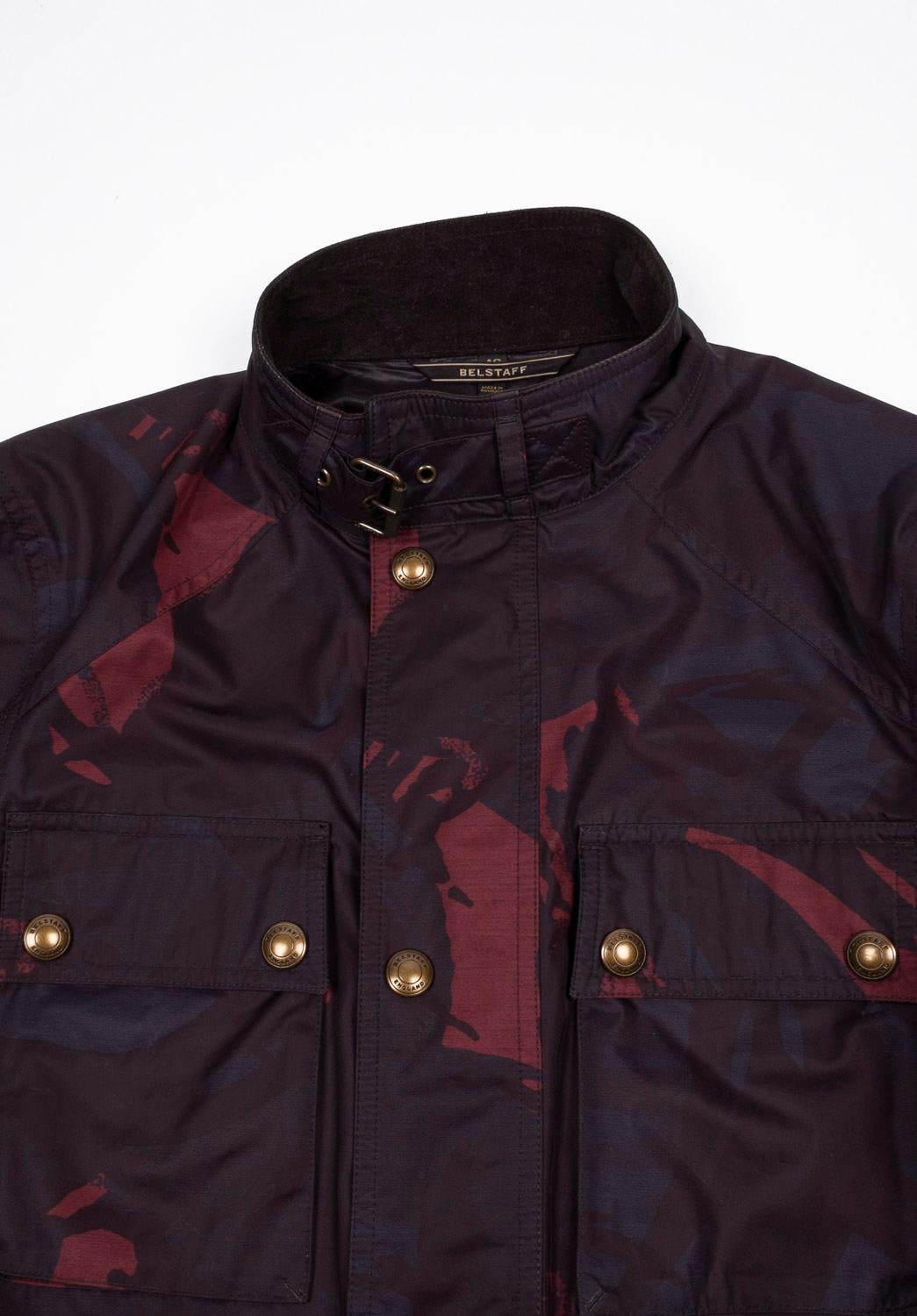 Compruebe mis otros listados. Tiene a la venta mucha más ropa de diseño. Abierto a cualquier oferta.
Artículo en venta 100% auténtico Belstaff Sophnet Chubasquero, S1210, SHE2
Color: múltiple
(El color real puede variar un poco debido a la