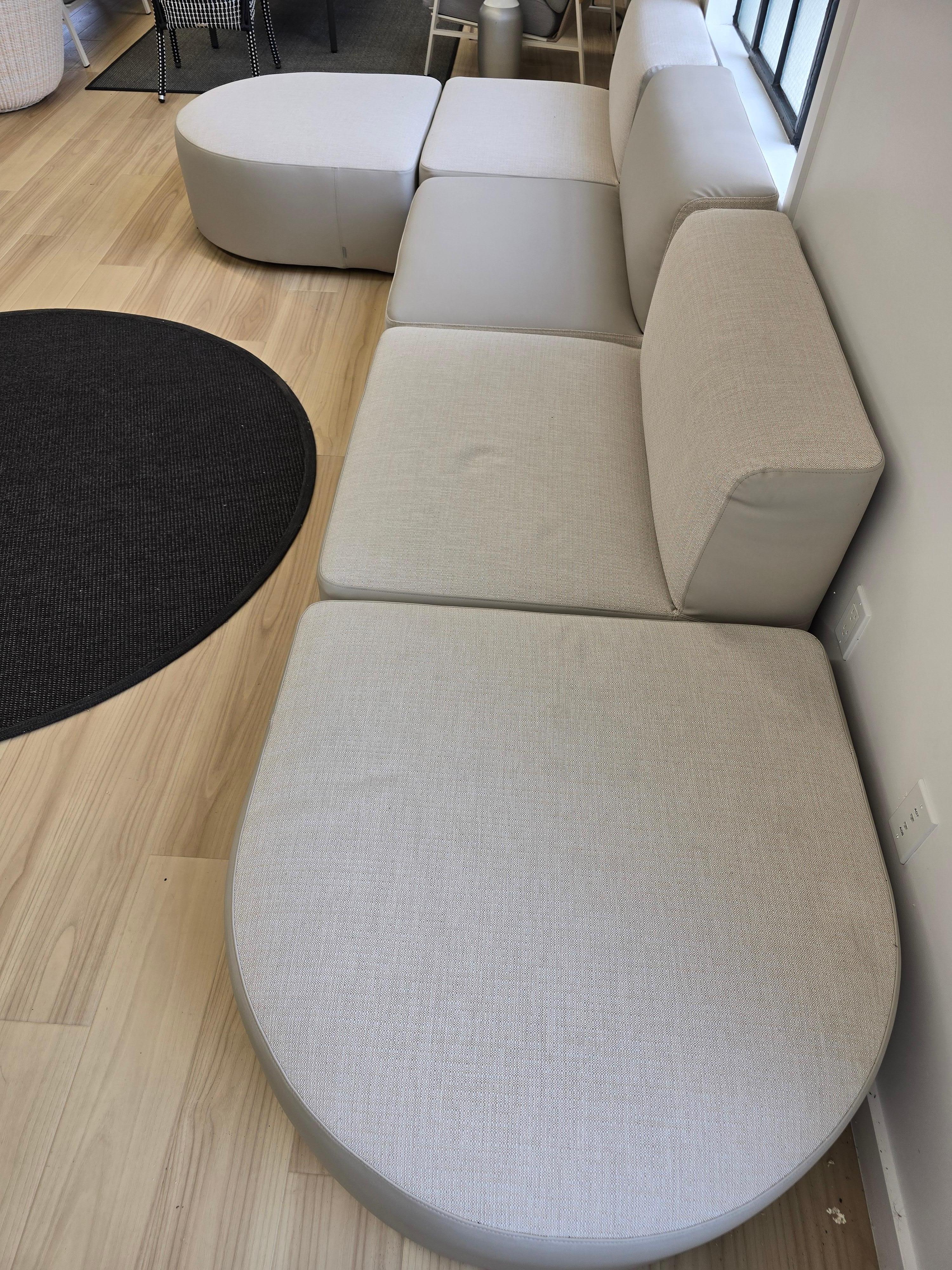 Contemporary Belt Outdoor Modular Sofa *showroom sample For Sale