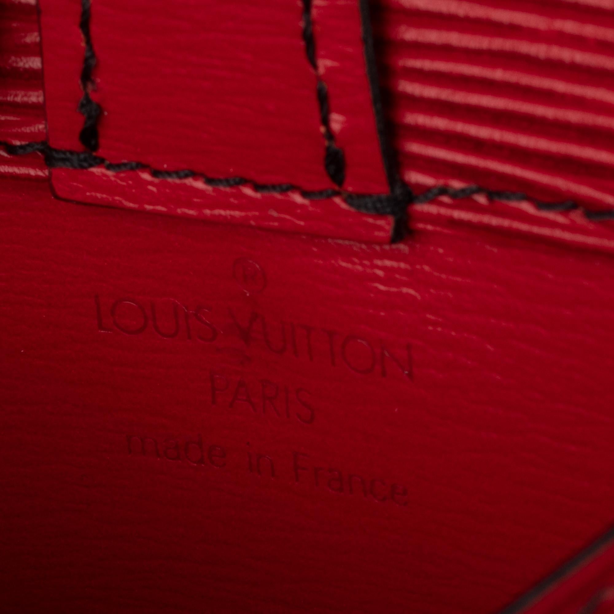 Red Belt Pouch Louis Vuitton Sherwood in red epi leather !