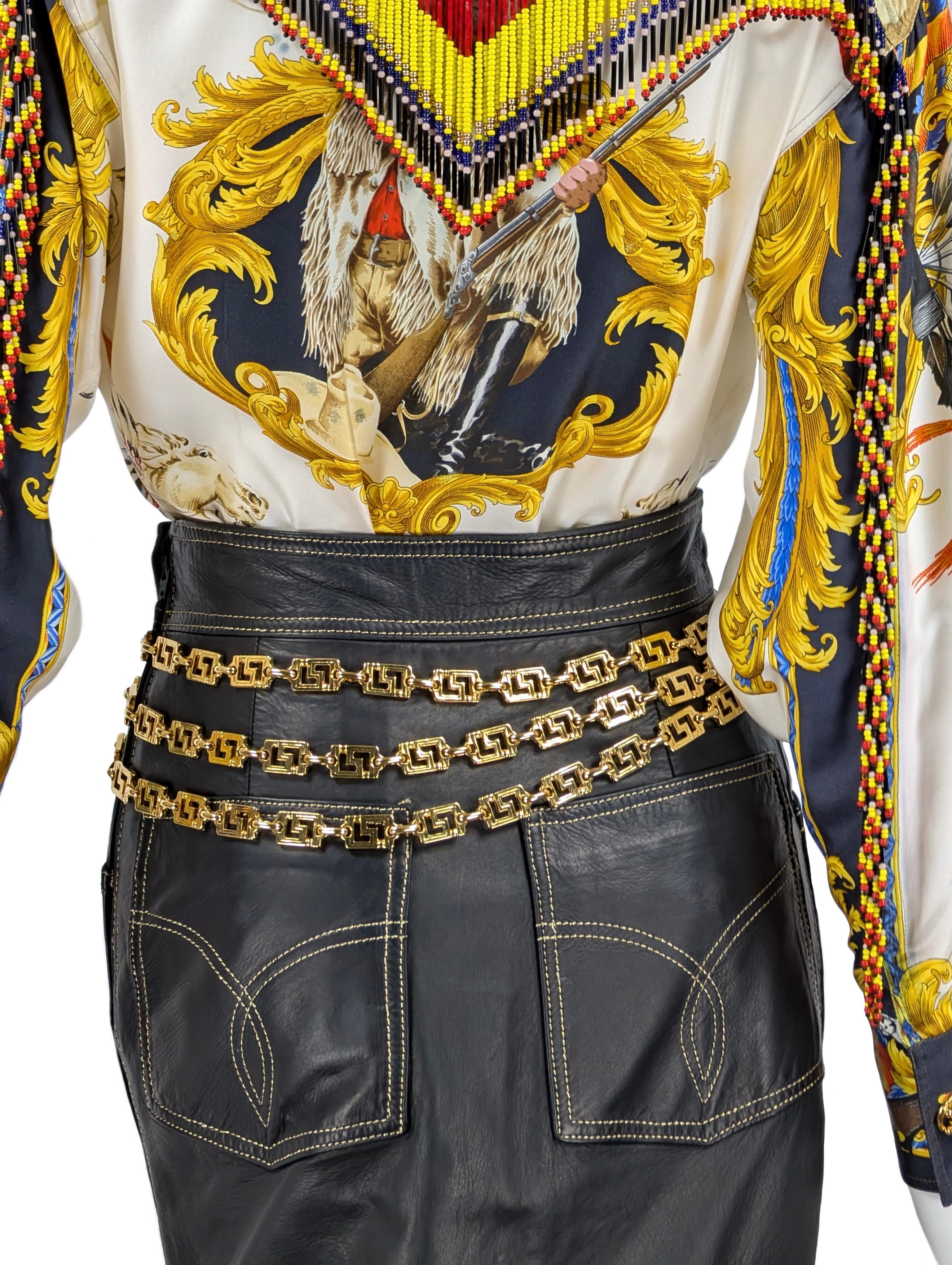 GIANNI VERSACE Belt with triple golden greek chain and Medusa medallion In Excellent Condition For Sale In Rubiera, RE