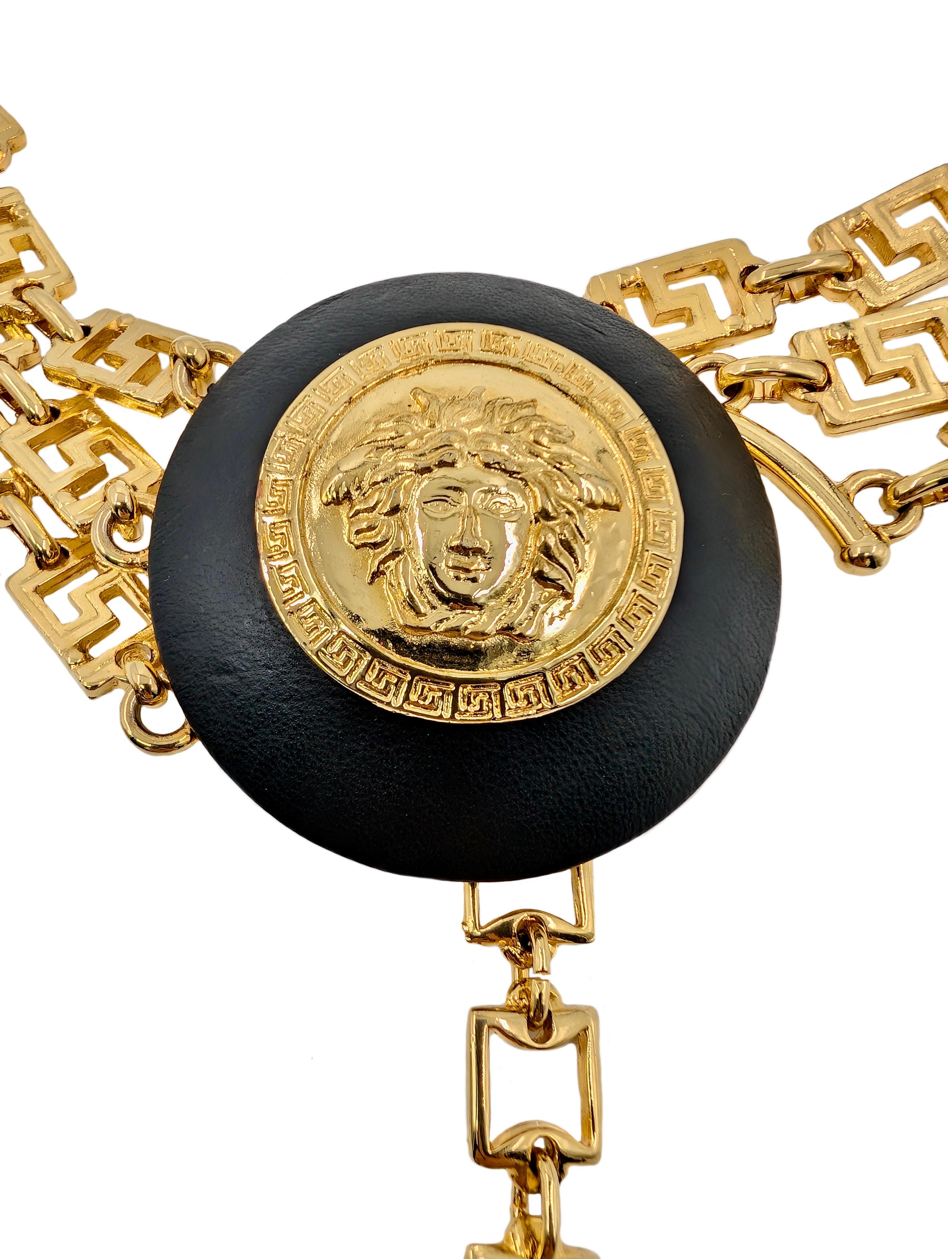 GIANNI VERSACE Belt with triple golden greek chain and Medusa medallion For Sale 3