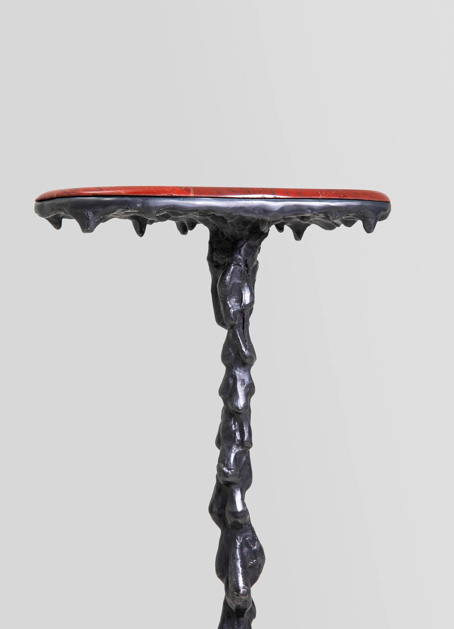 Grande table d'appoint Belum en laiton avec pierre semi-précieuse Viya de Vikram Goyal Neuf - En vente à Noida, DL