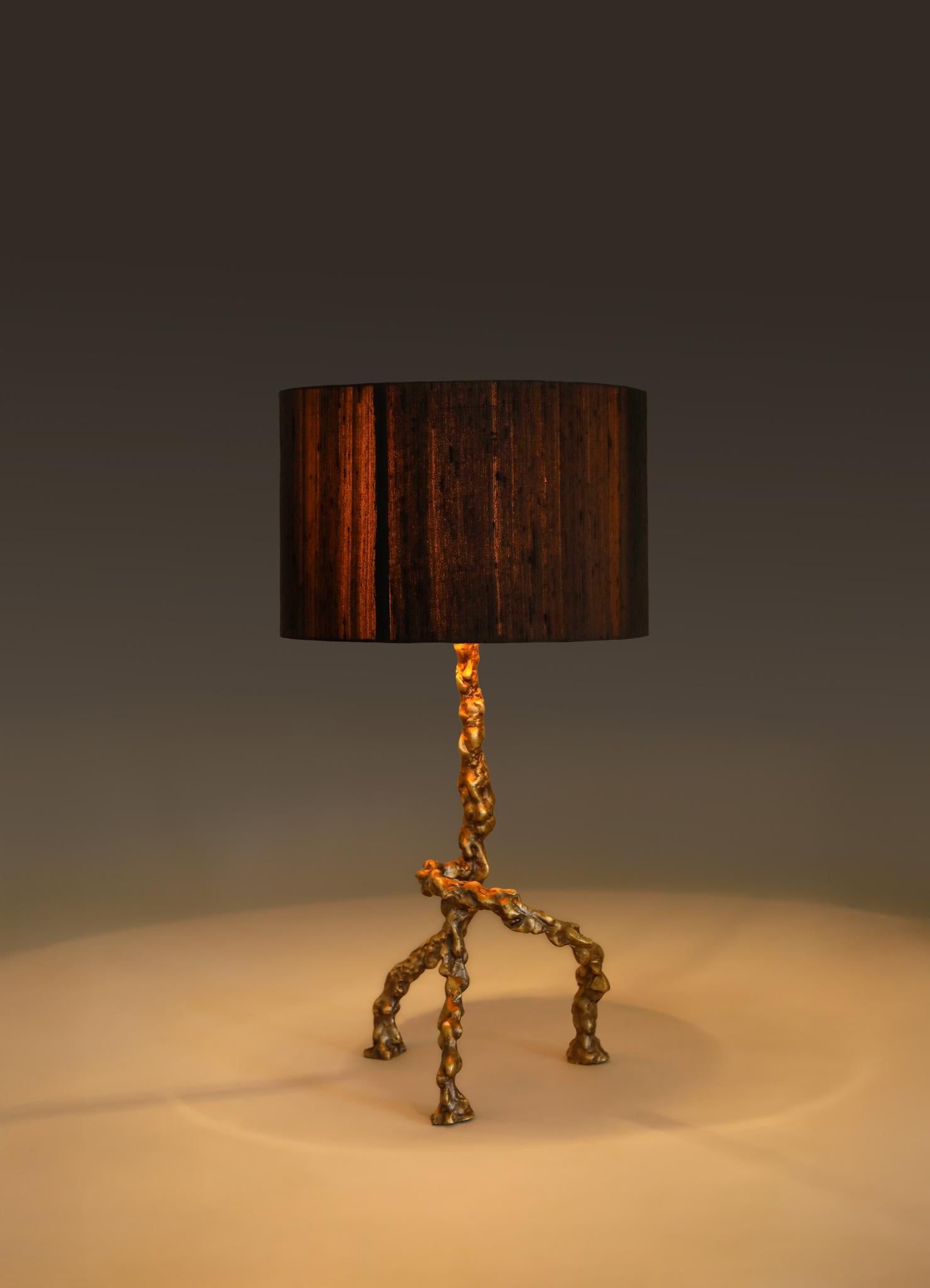 Indien Lampe à poser Belum en laiton, Viya by Vikram Goyal en vente