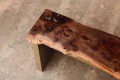 Consola Belvedere de latón y nogal ahumado by Florian Roeper