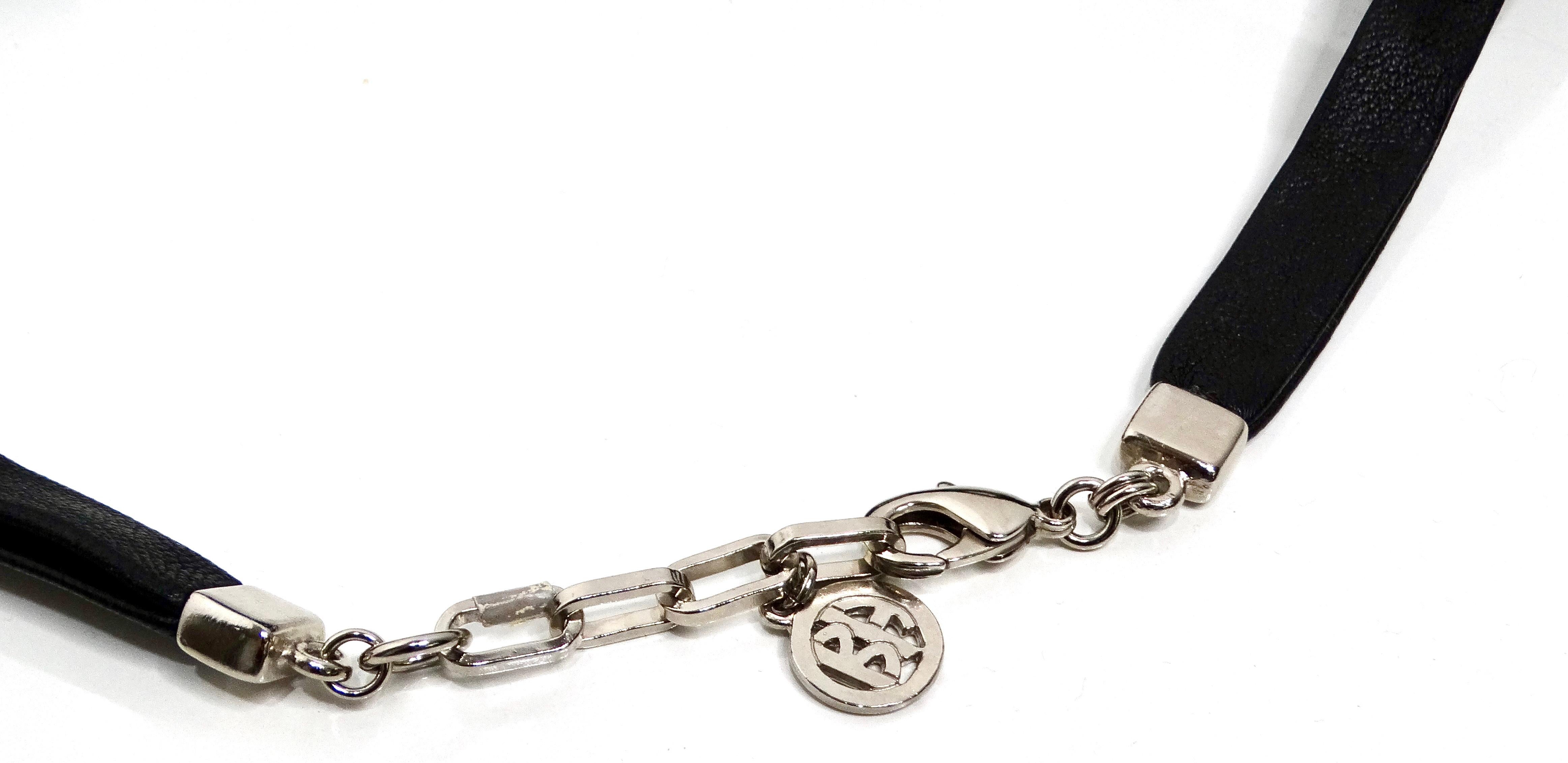 Ben Amunal - Collier en cuir et maillons de chaîne en résine noire de grande taille Pour femmes en vente