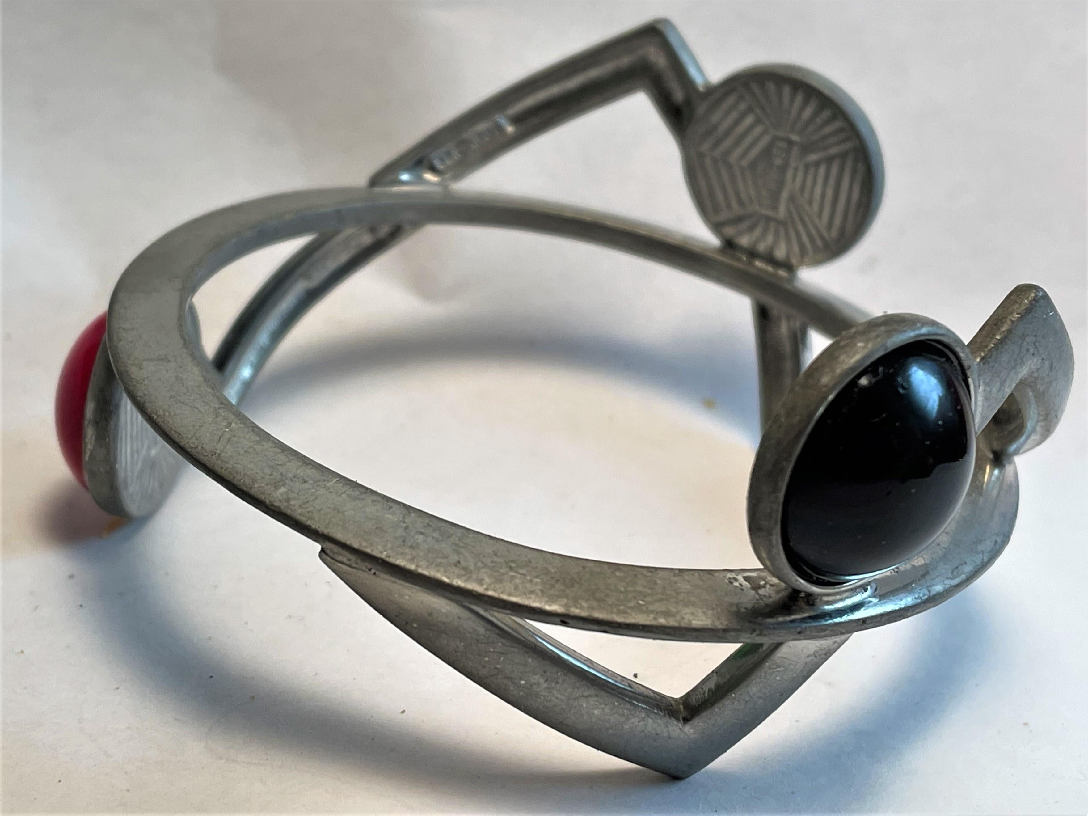 American Ben-Amun Modernist Mid Century Geometric Blue Red Black Glass Bangle Bracelet For Sale