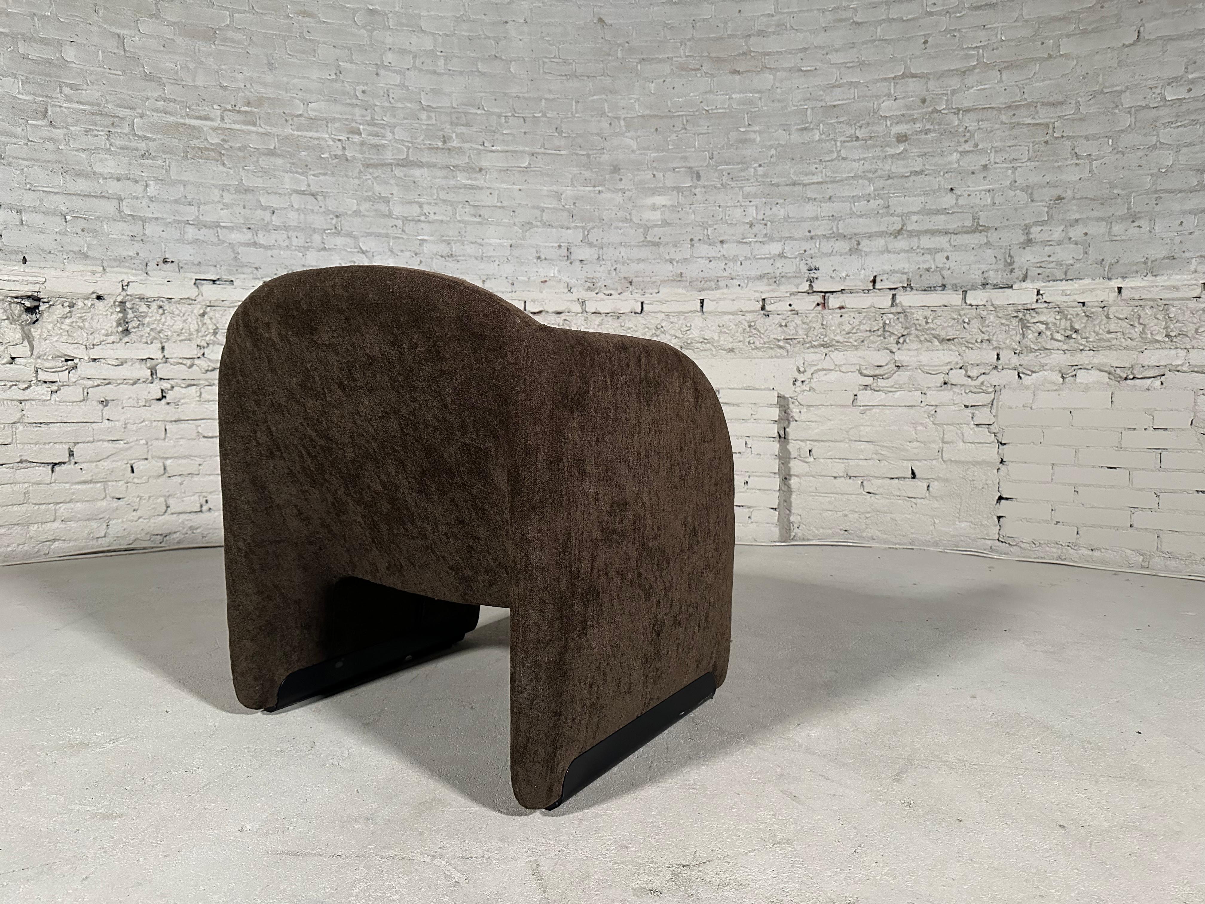 Ben Chair by Pierre Paulin for Artifort For Sale 1