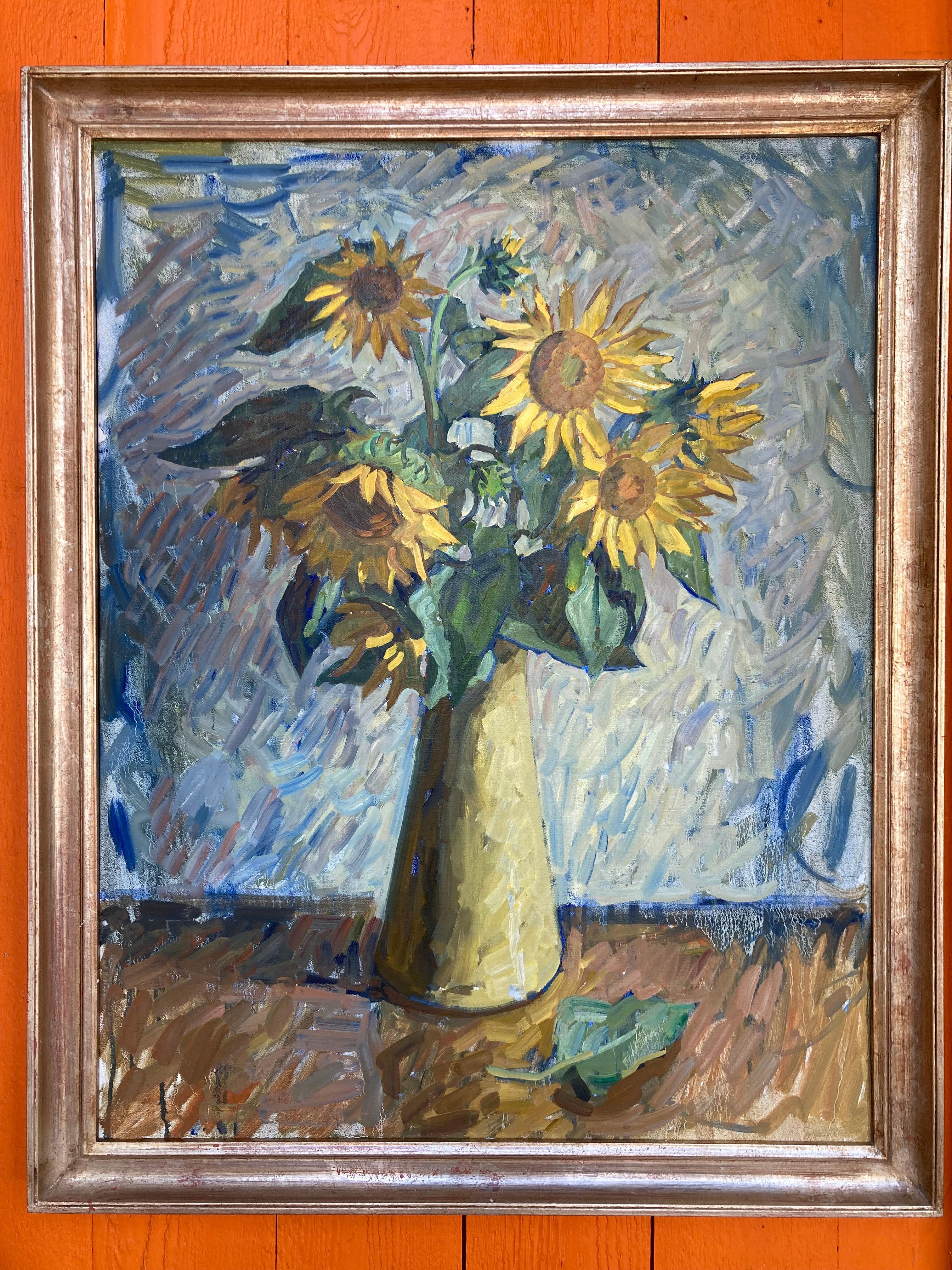 Peinture à l'huile représentant des tournesols d'un jaune éclatant dans un vase élancé, sur un fond bleu clair. 

Dimensions du cadre : 39.5 x 31.5 pouces

Inspirées par les impressionnistes français, les peintures intemporelles de Ben Fenske, aux