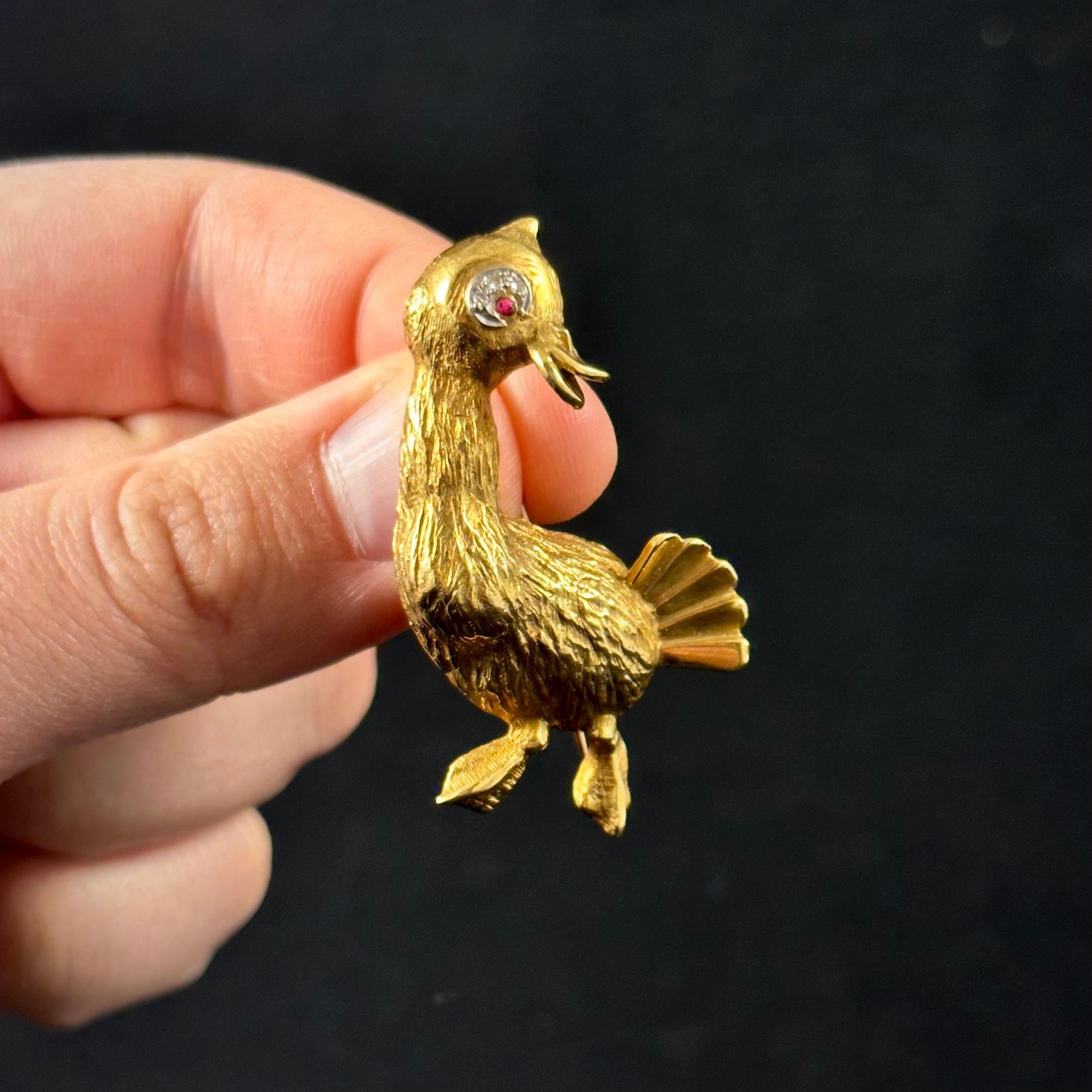 Femenino o masculino Broche de pato con rubí y diamantes Ben Rosenfeld, oro amarillo blanco de 18 quilates, mediados de siglo, 1960 en venta
