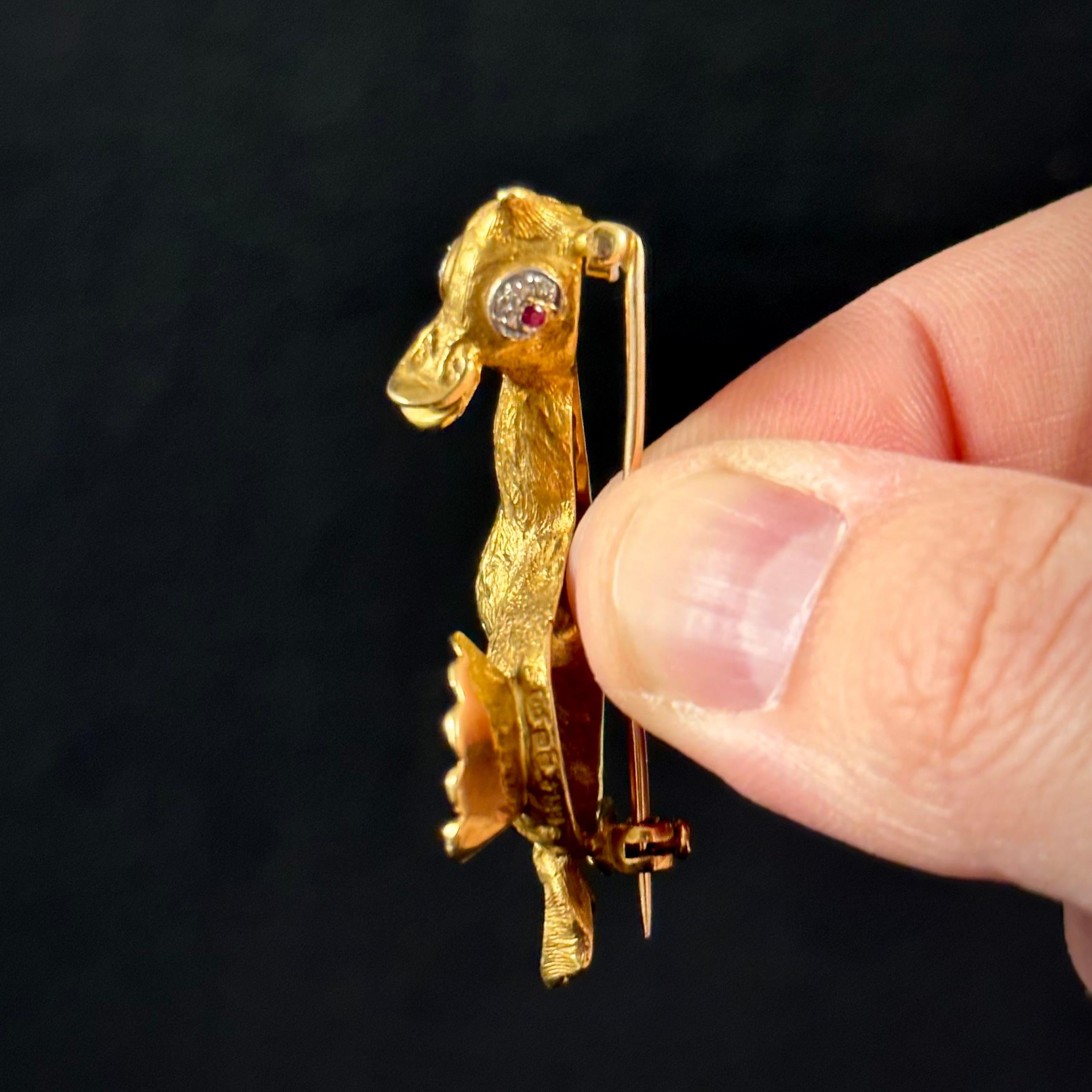 Broche de pato con rubí y diamantes Ben Rosenfeld, oro amarillo blanco de 18 quilates, mediados de siglo, 1960 en venta 2