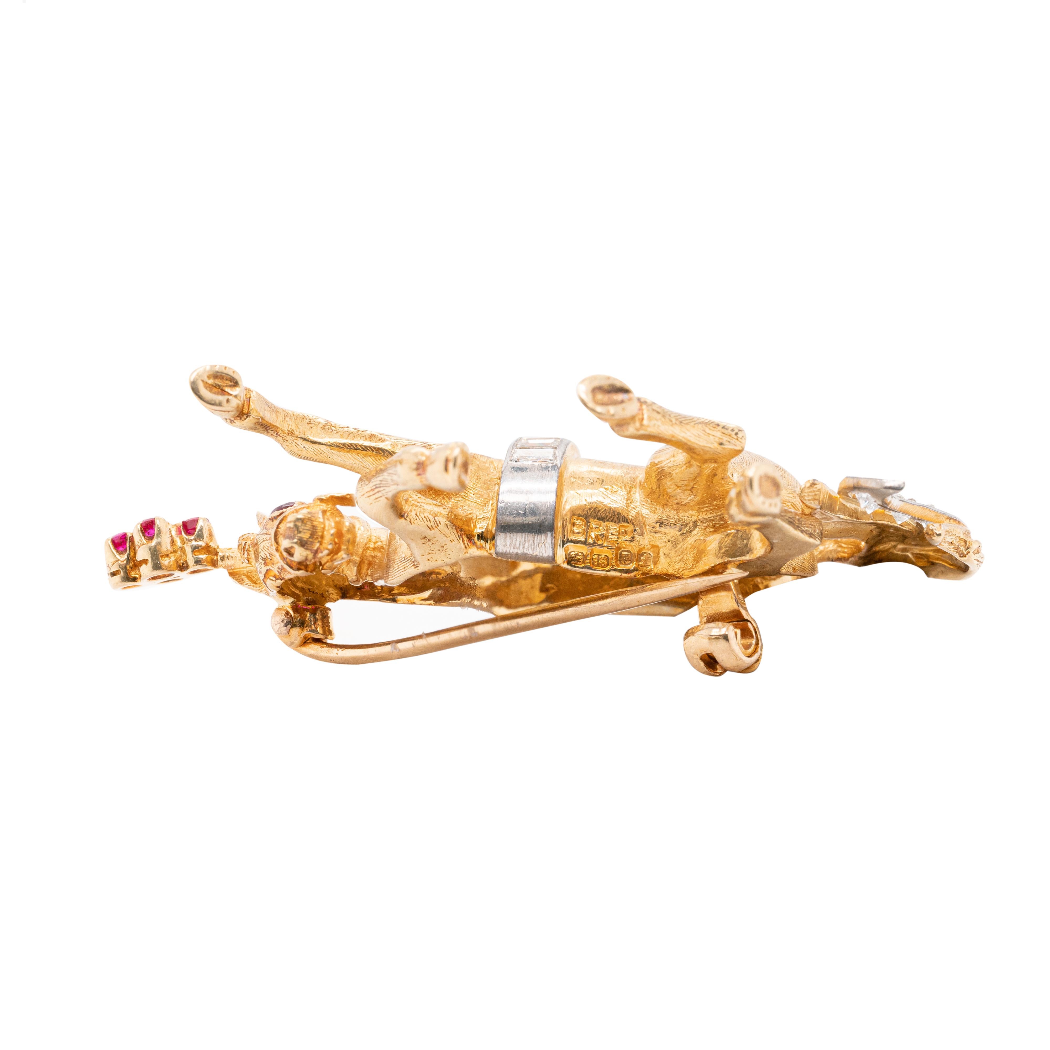 Broche de oro amarillo de 18 quilates con rubíes y diamantes Ben Rosenfeld, 1961 Corte baguette en venta