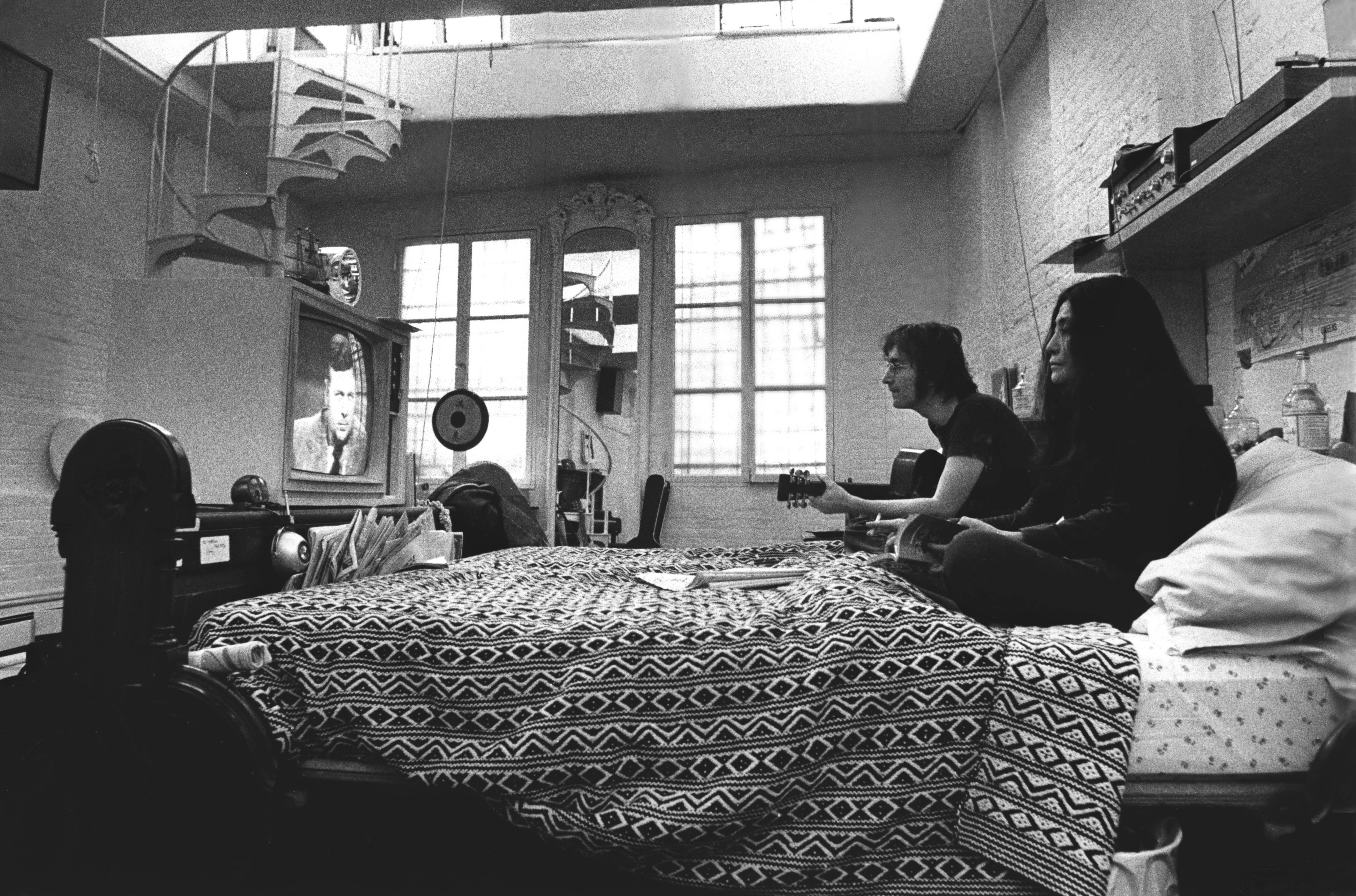 Ben Ross John Lennon And Yoko Ono In Their Greenwich Apartment Ben Ross John Lennon
