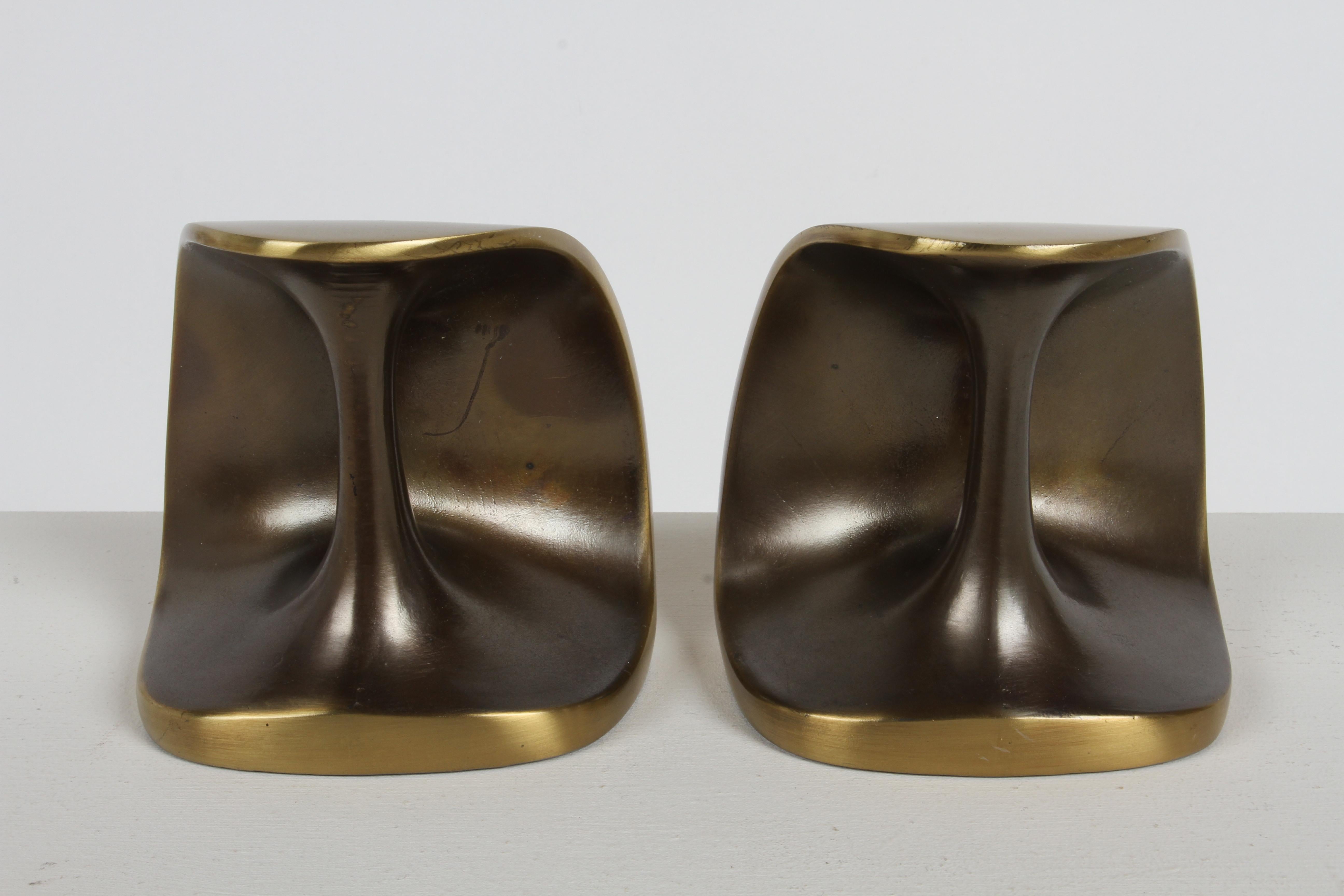Ben Seibel by Jenfred-Ware Mid-Century Modern Brass Sculptural Dumbbell Bookends In Good Condition For Sale In St. Louis, MO