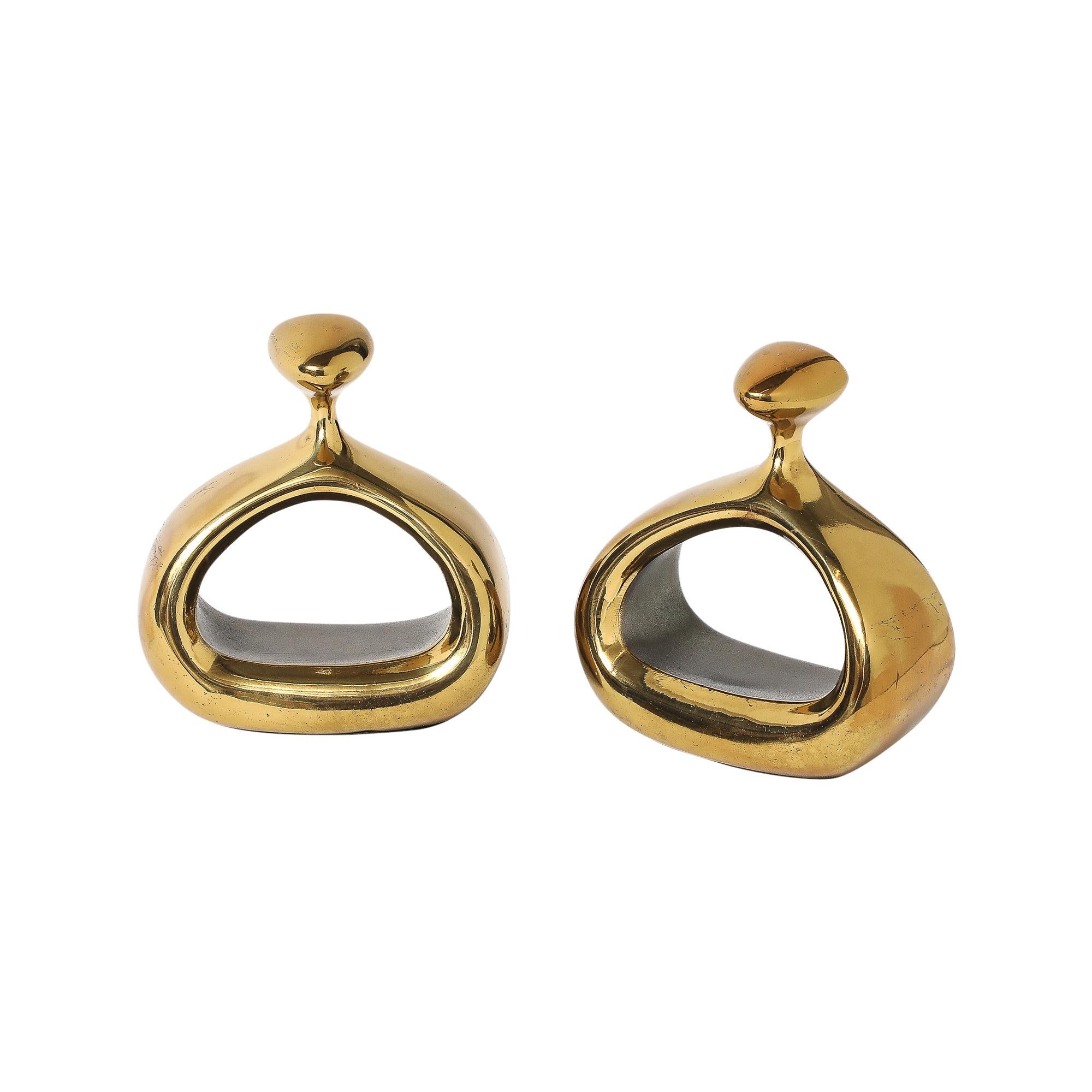 Ben Seibel Stirrup Bookends, Brass, Jenfred-Ware, Raymor, Signed. Bon état - En vente à New York, NY