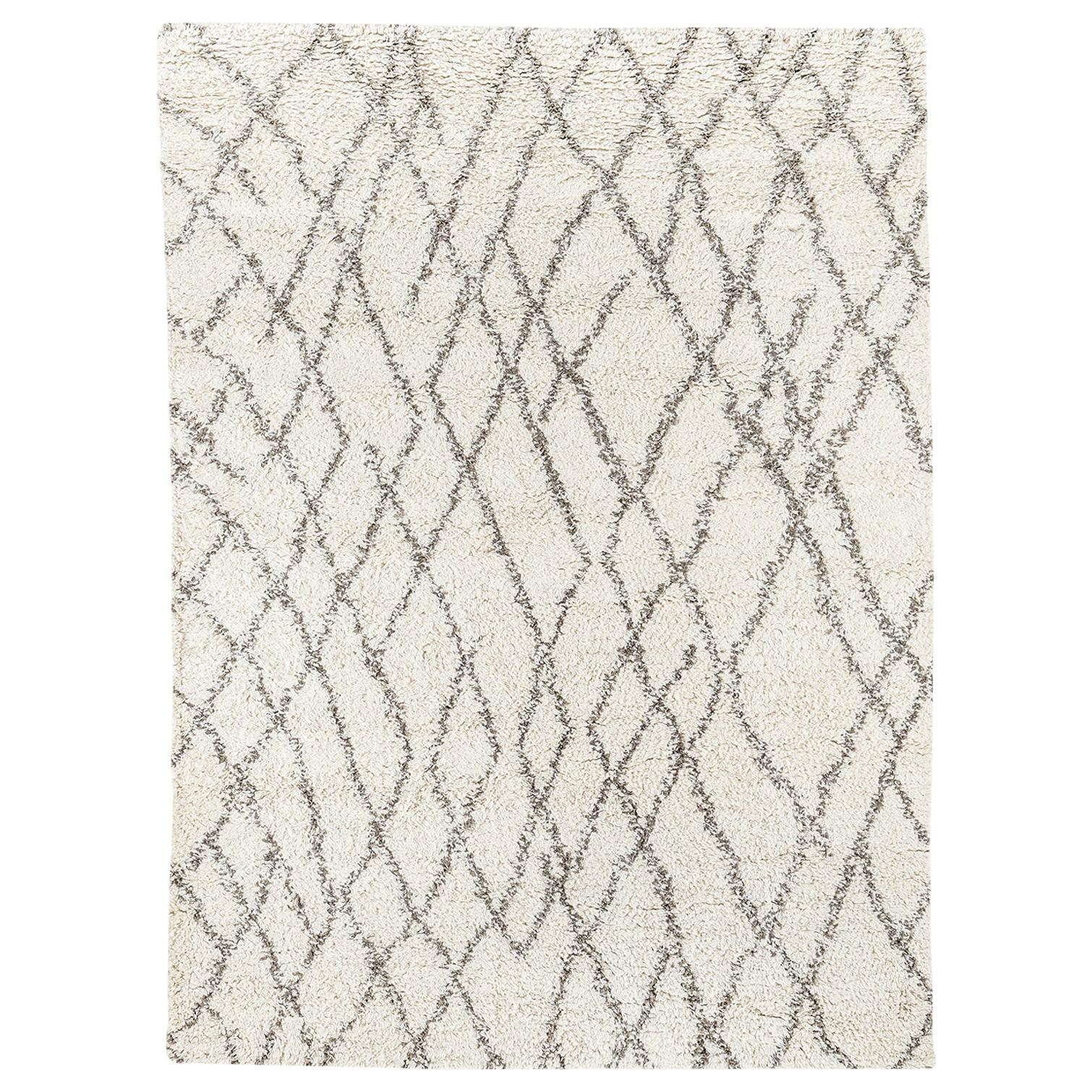 Ben Soleimani Noura Rug– Moroccan Hand-knotted Ultra-plush Ivory 6'x9' For Sale