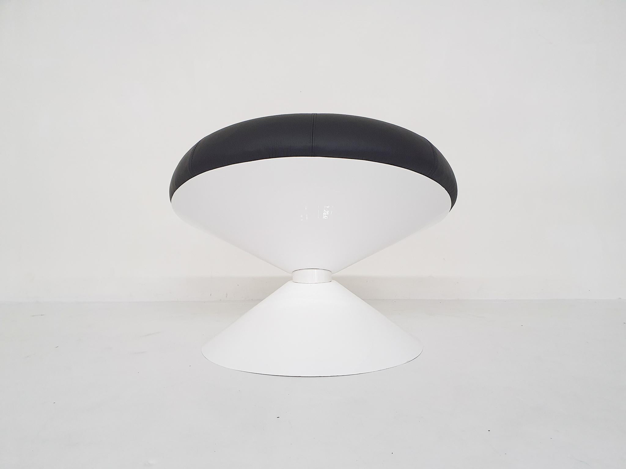 diabolo chair