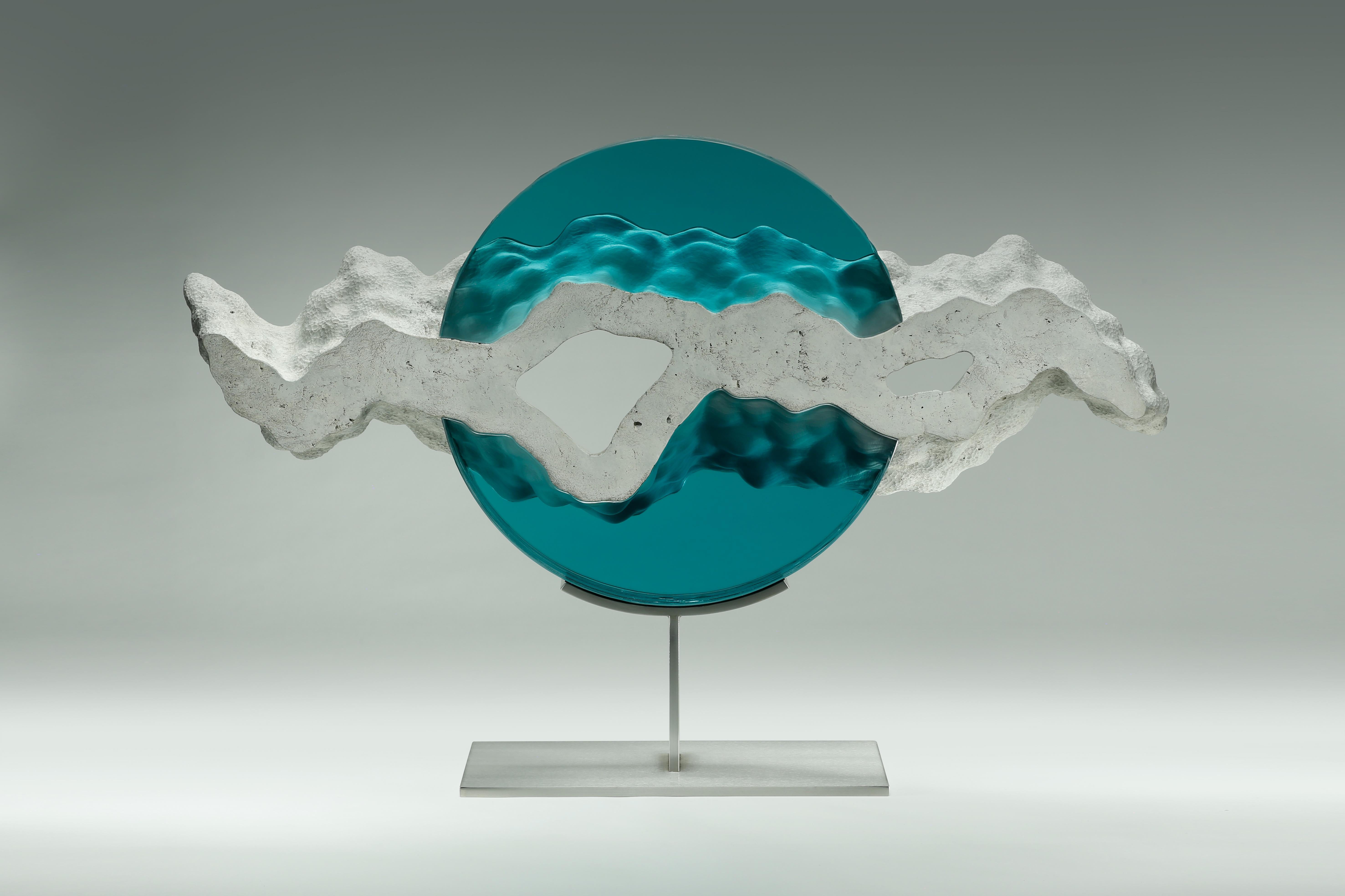 Ben Young Abstract Sculpture – Auflösender Mond