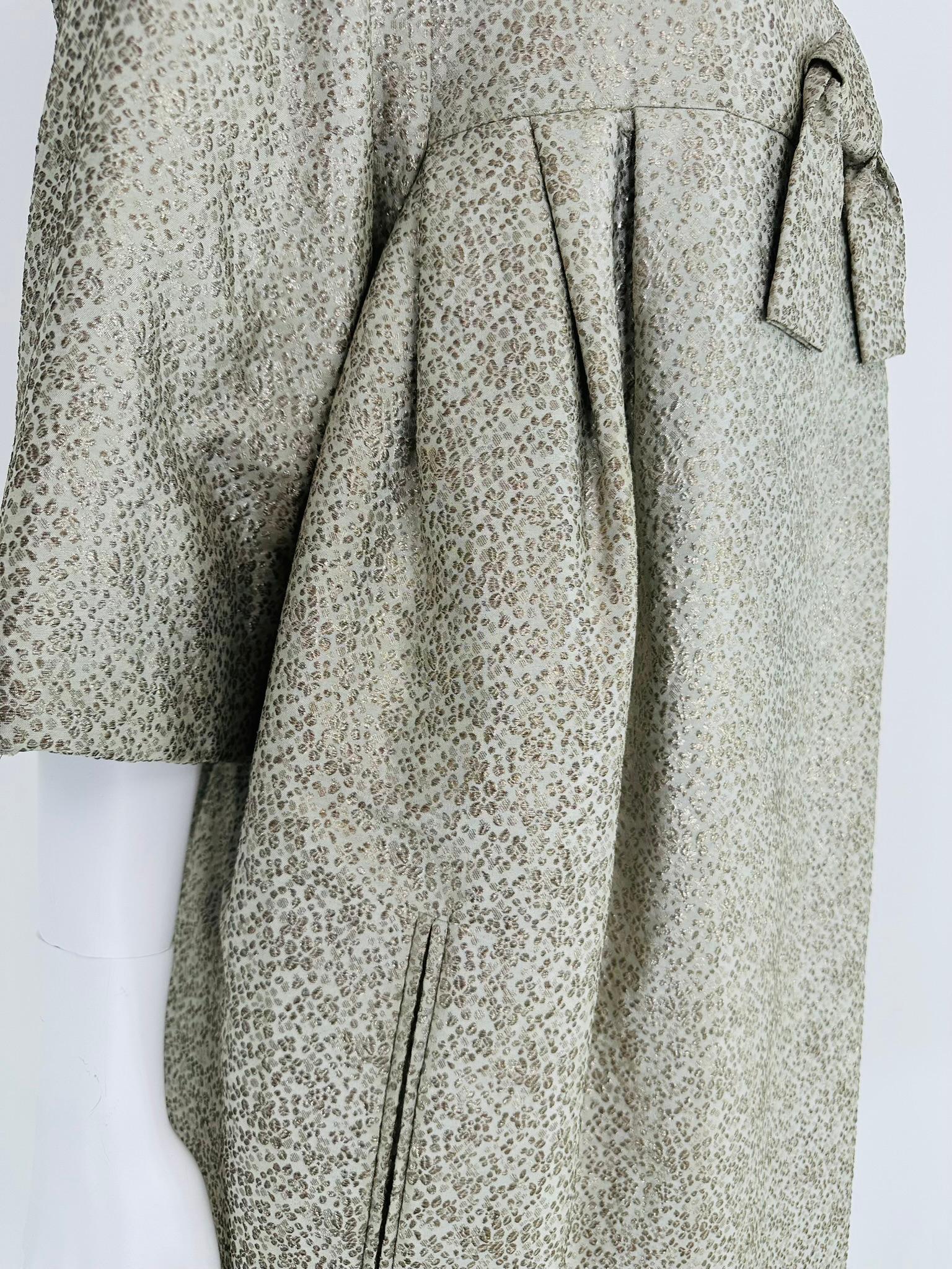 Ben Zuckerman Silver & Ice Blue Metallic Brocade 1950s Sac Back Evening Coat For Sale 11