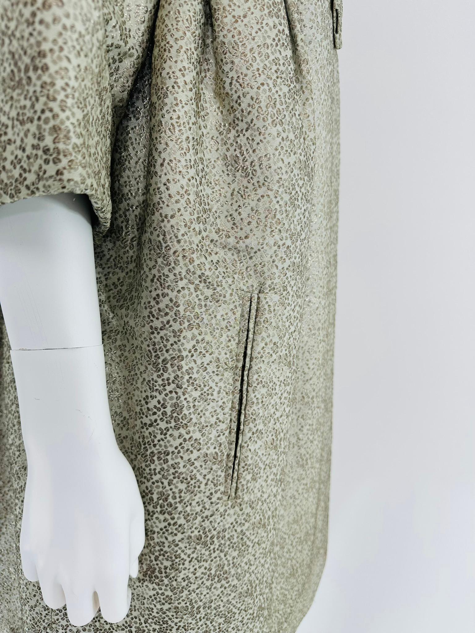Ben Zuckerman Silver & Ice Blue Metallic Brocade 1950s Sac Back Evening Coat For Sale 12