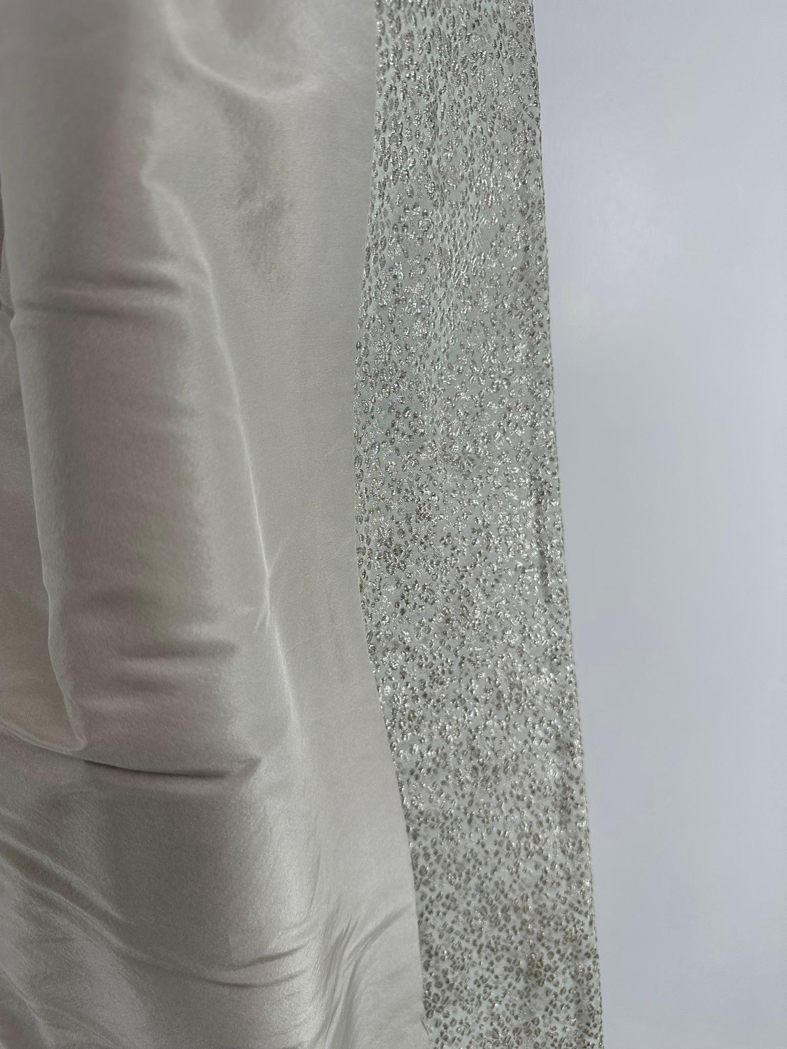 Ben Zuckerman Silver & Ice Blue Metallic Brocade 1950s Sac Back Evening Coat For Sale 15