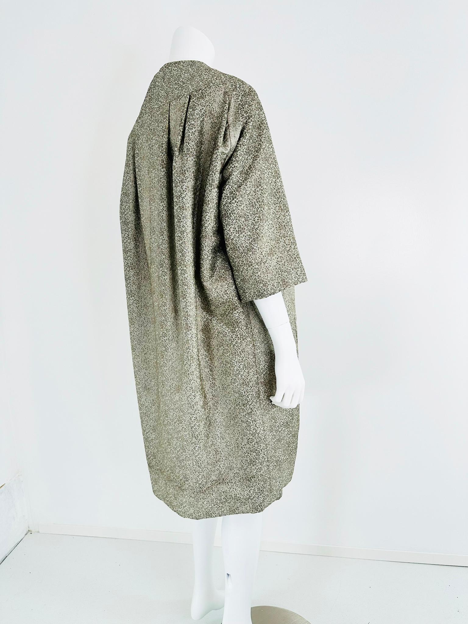Ben Zuckerman Silver & Ice Blue Metallic Brocade 1950s Sac Back Evening Coat For Sale 2