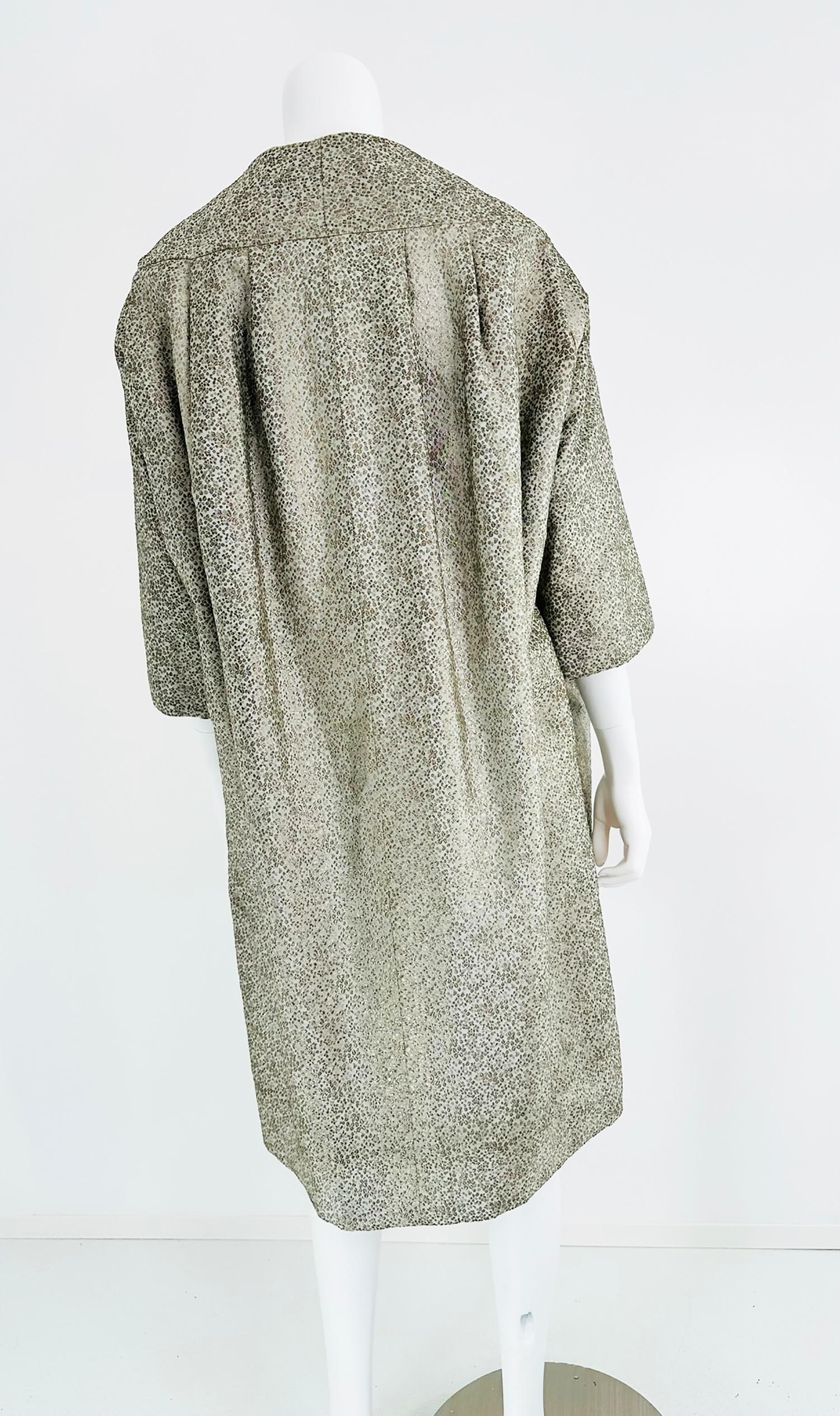 Ben Zuckerman Silver & Ice Blue Metallic Brocade 1950s Sac Back Evening Coat For Sale 3