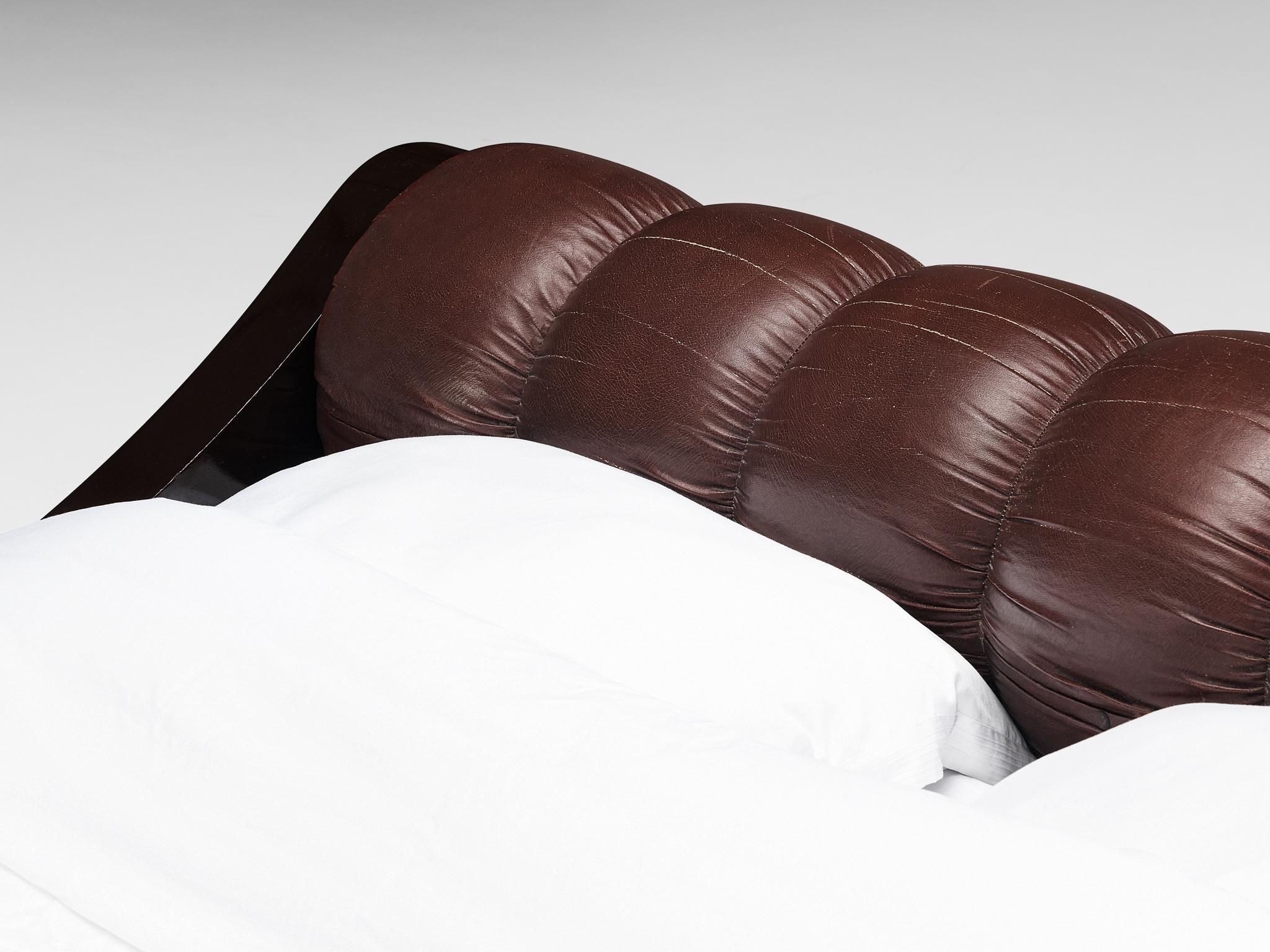 Late 20th Century Benatti Bed Room Set with 'Boomerang' Queen Bed and 'Aiace' Nightstands