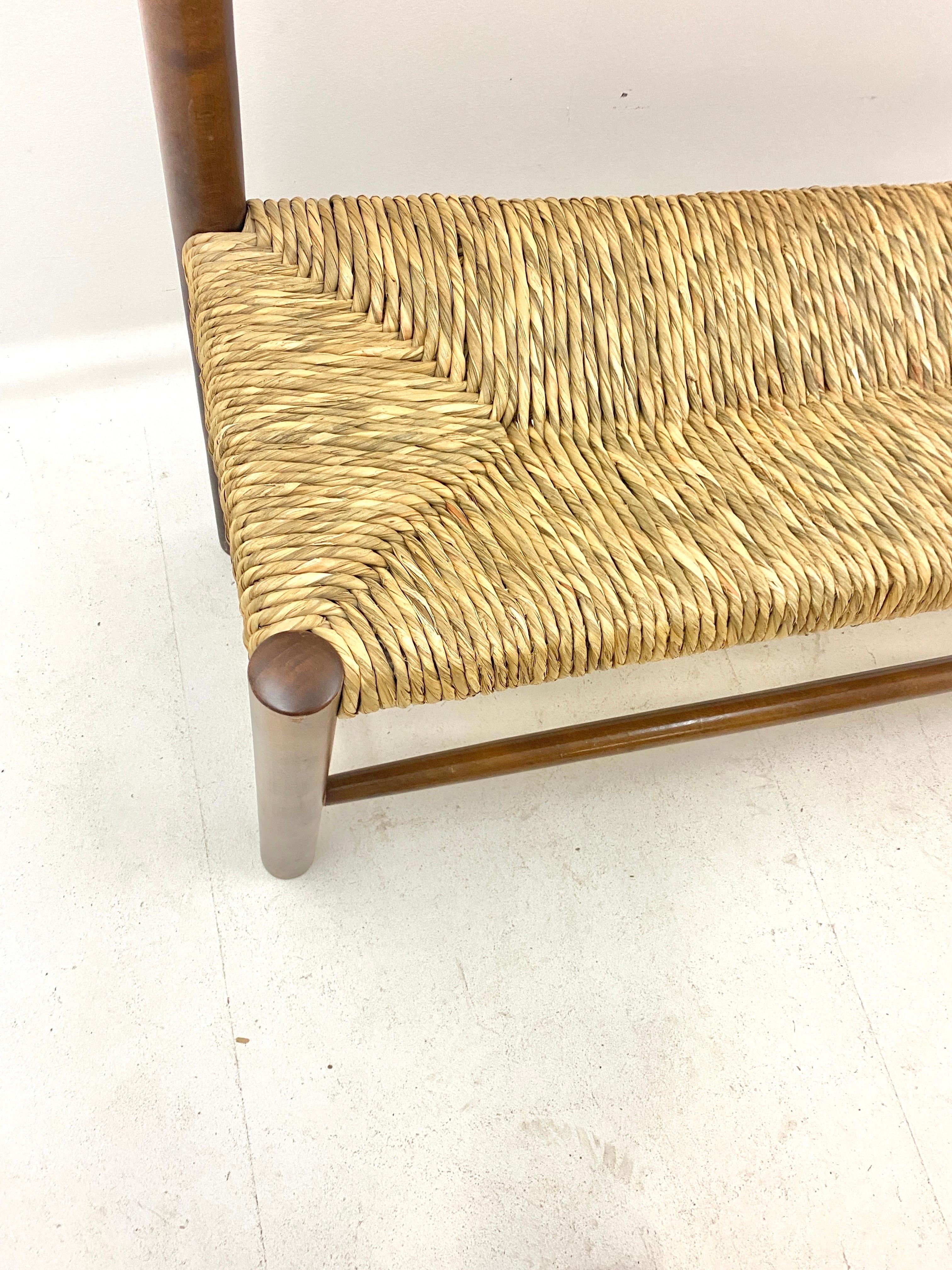 Banc par Charlotte Perriand, modèle Dordogne, paille et bois, France 1950 3