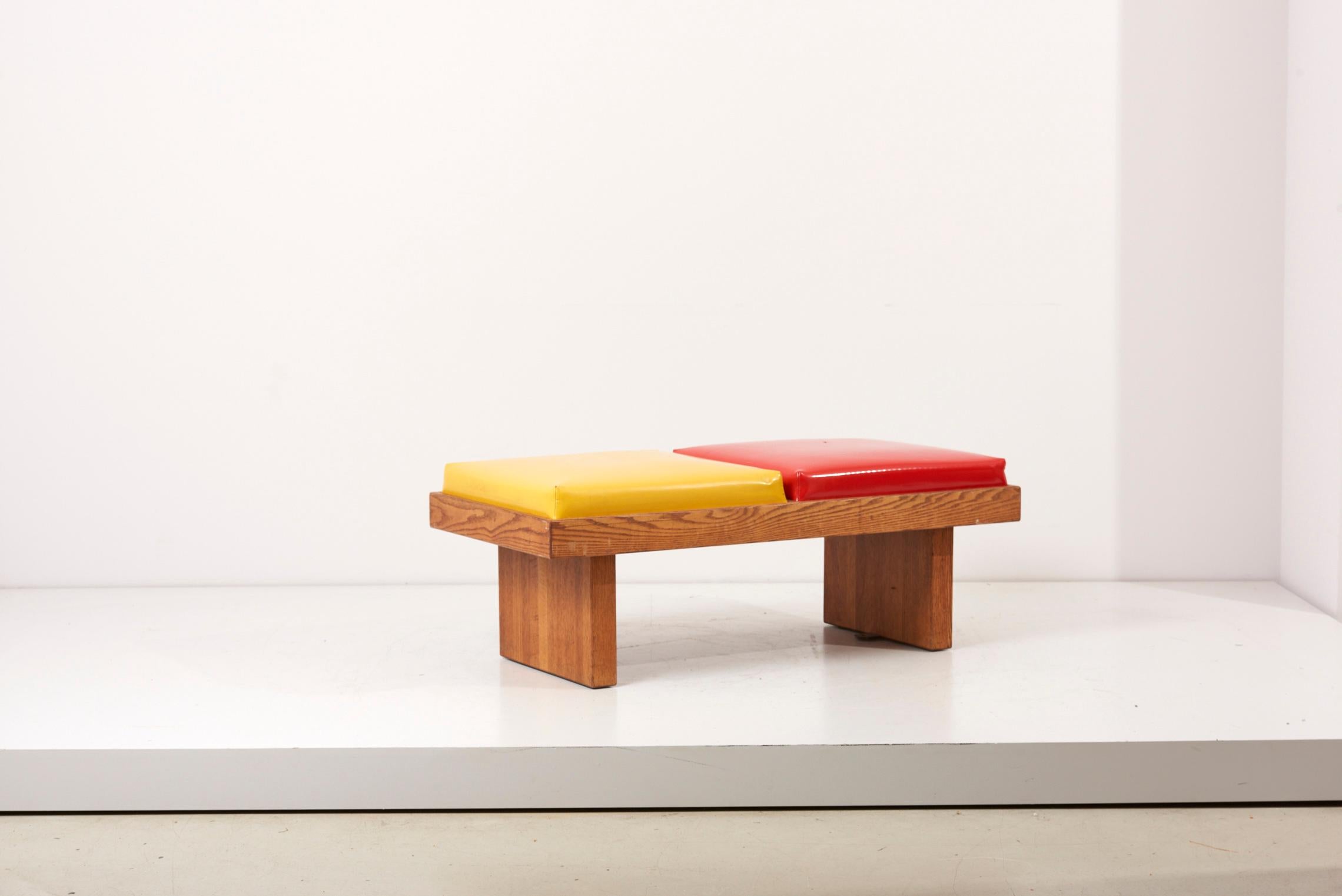 American Bench by Harvey Probber in Ketchup / Mustard in Oak, USA 1960s For Sale