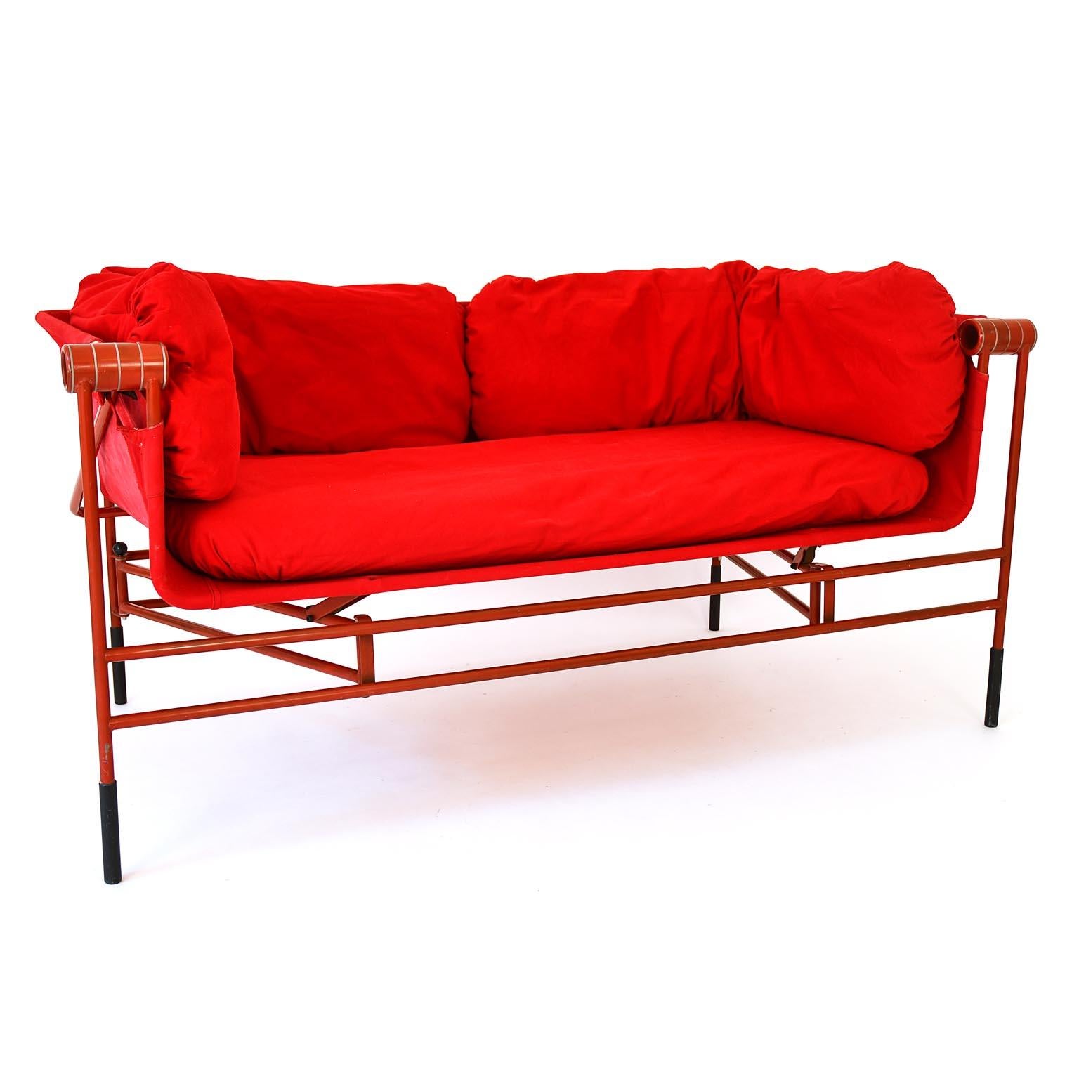 Bench Cabriolet 1980s Red Fabrik Metal Bruno Rota Italy In Good Condition In Vienna, AT