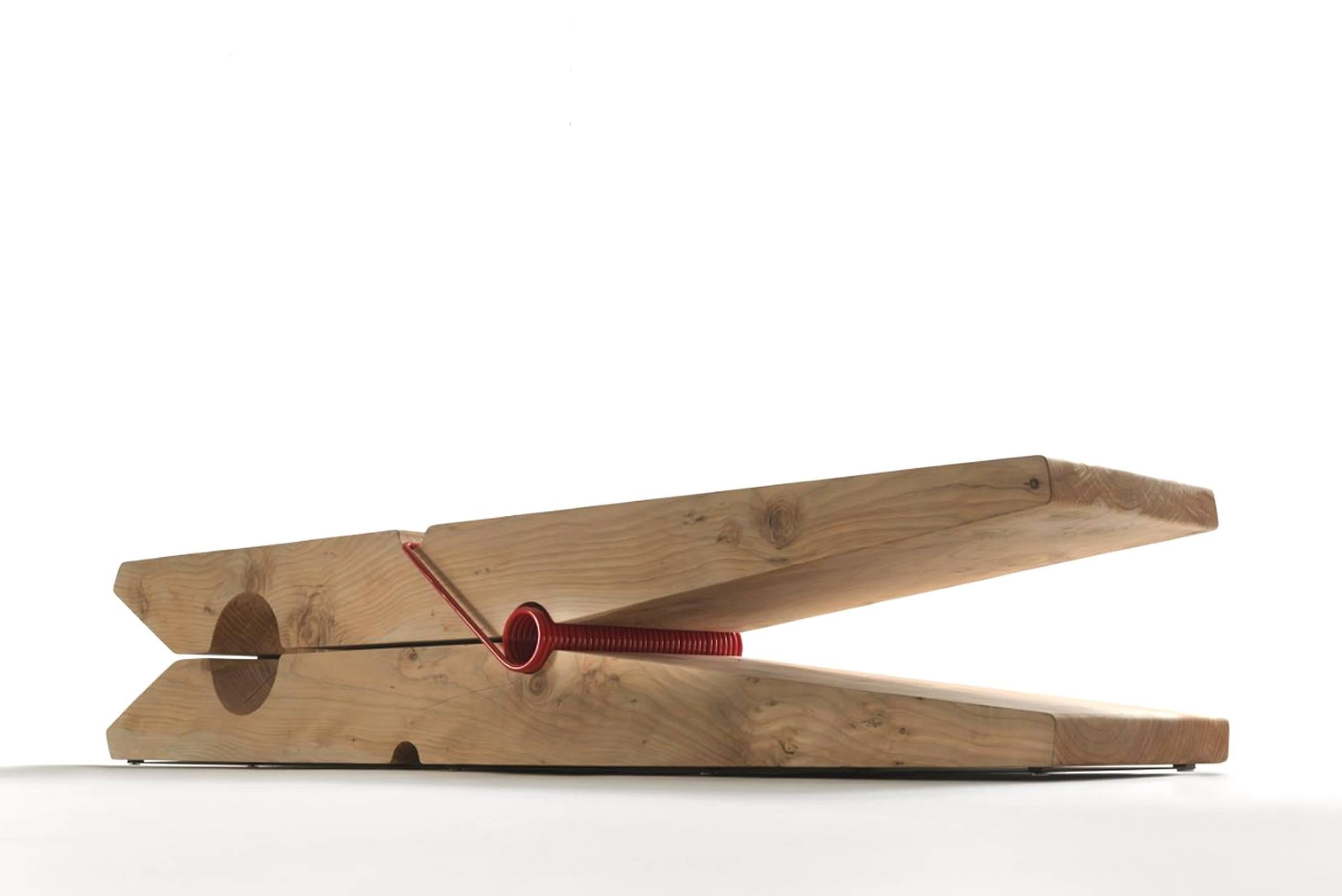 Bench Clothespin in solid natural cedar wood,
with red metal mechanism. Treated solid wood 
with wax with natural pine extracts.
L 239,4 x D 45 x H 43cm, price: 7900,00€
Solid cedar wood include movement, 
cracks and changes in wood conditions,