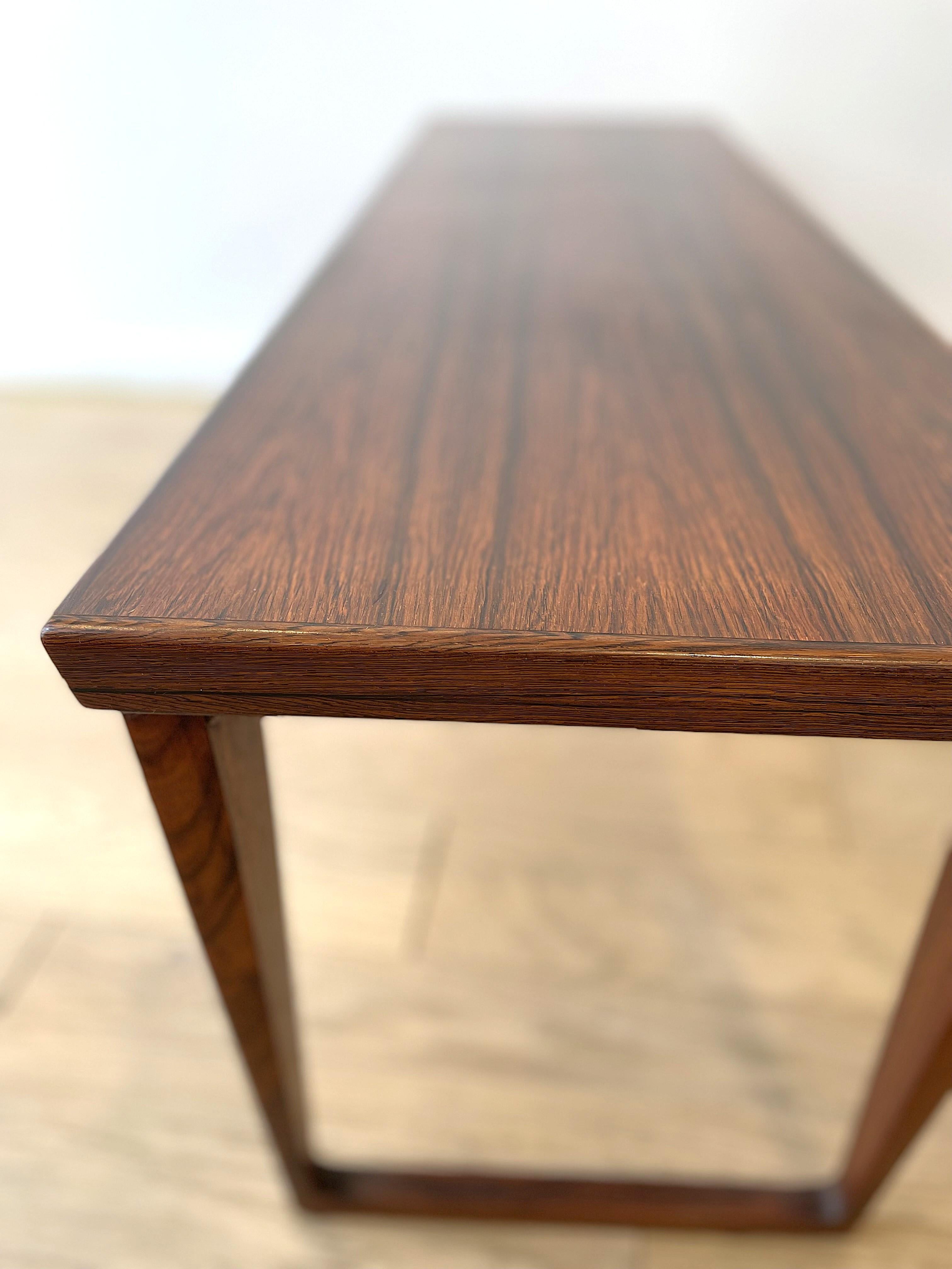 Couchtisch/Bank und Schrank aus Palisanderholz von Kai Kristiansen im Angebot 2