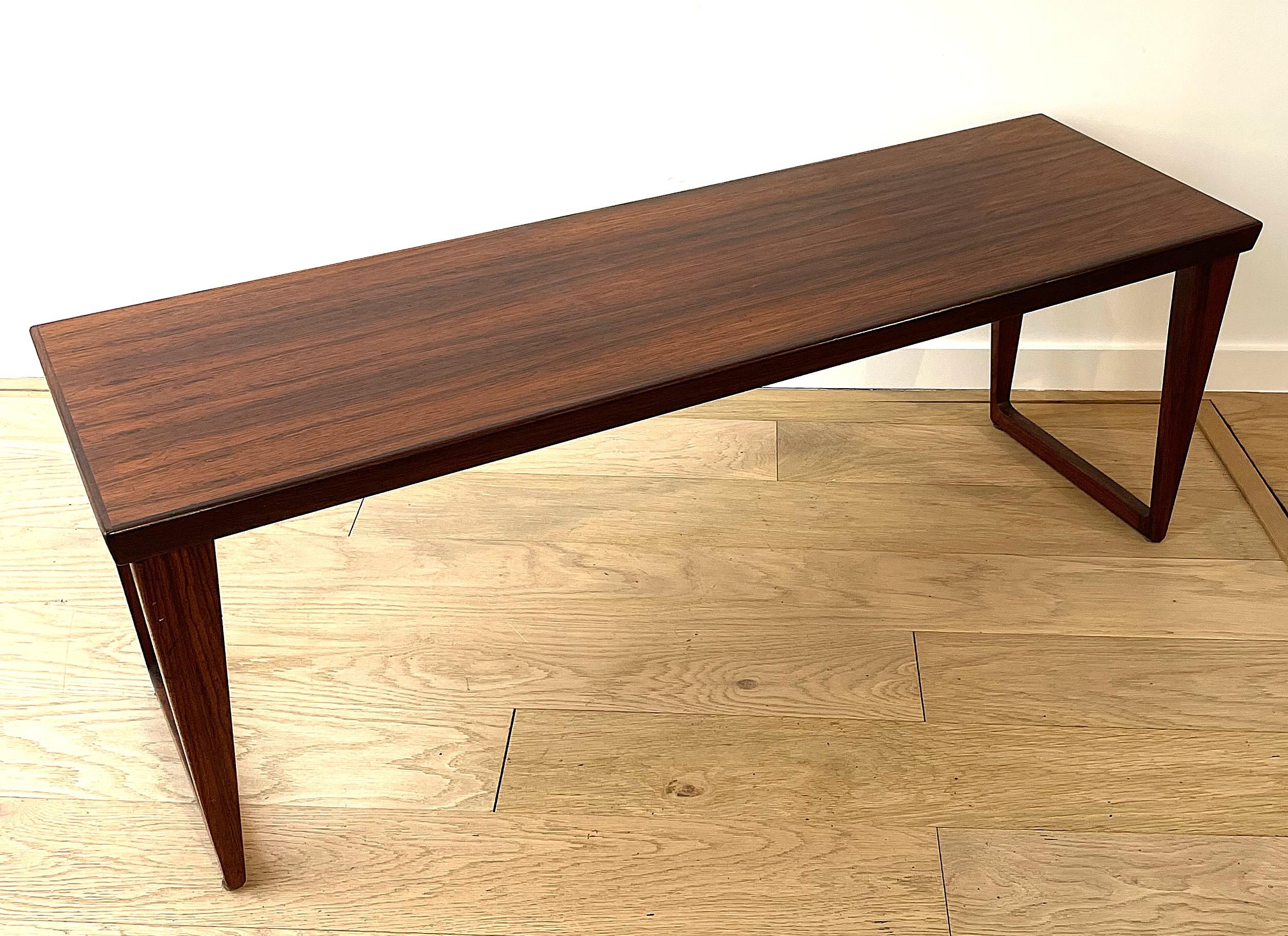 Couchtisch/Bank und Schrank aus Palisanderholz von Kai Kristiansen (Mitte des 20. Jahrhunderts) im Angebot