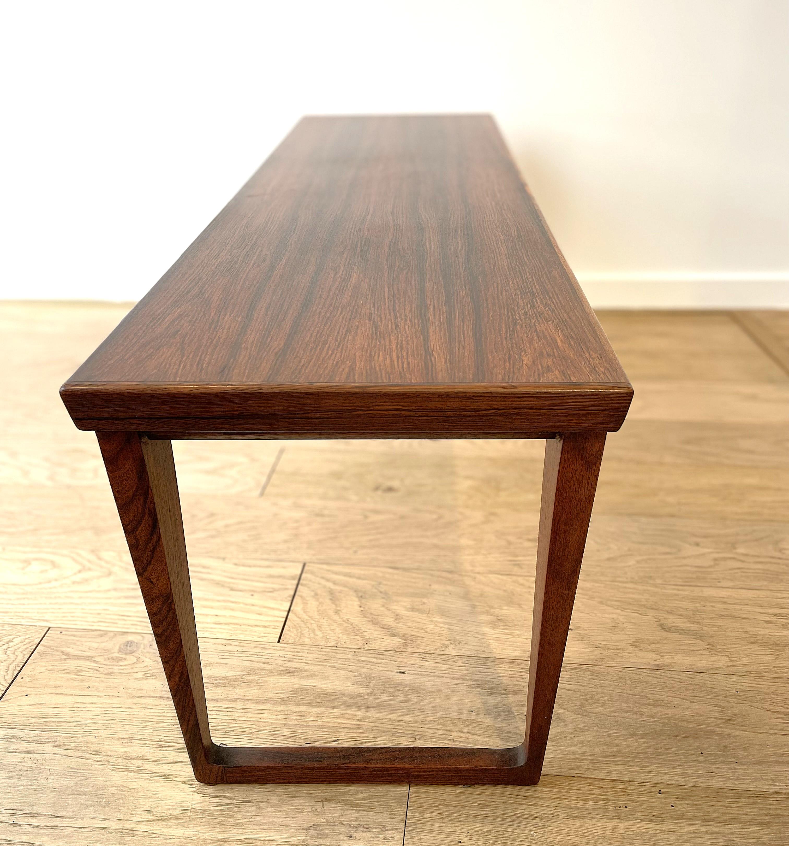 Couchtisch/Bank und Schrank aus Palisanderholz von Kai Kristiansen im Angebot 1