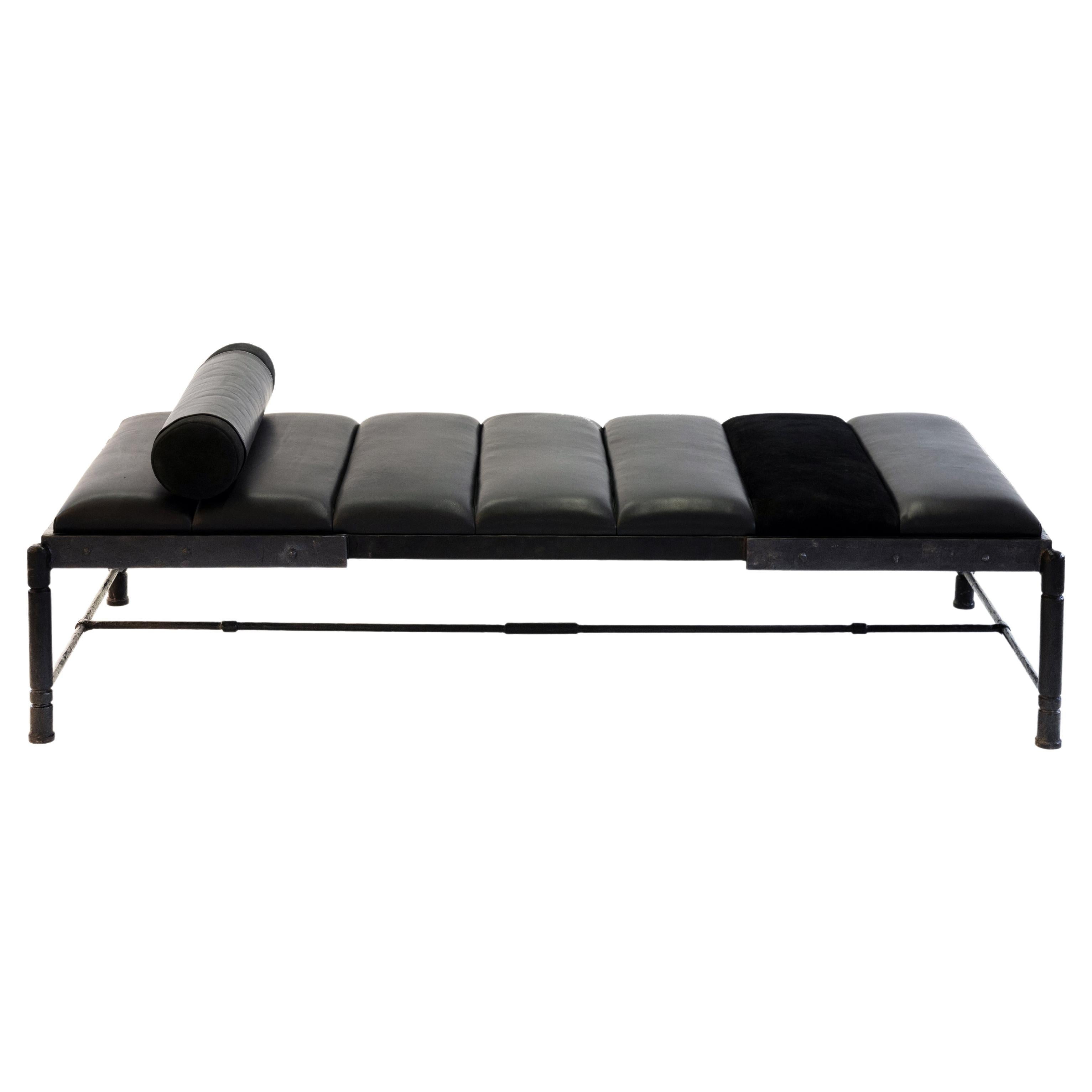 Bench/Daybed Modern/Handmade Black Leather Modern/Contemporary Waxed Steel