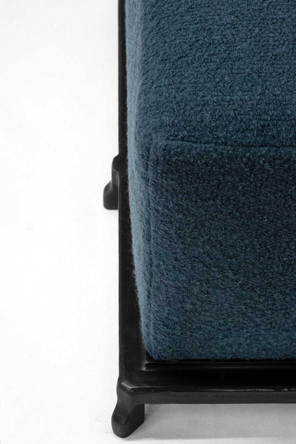 Acier Banc géométrique en acier noirci Modernity Contemporary en vente