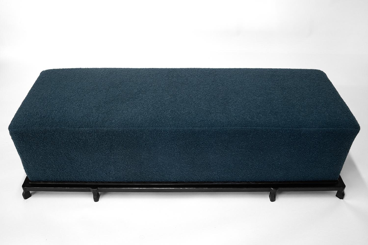 Banc géométrique en acier noirci Modernity Contemporary en vente 1