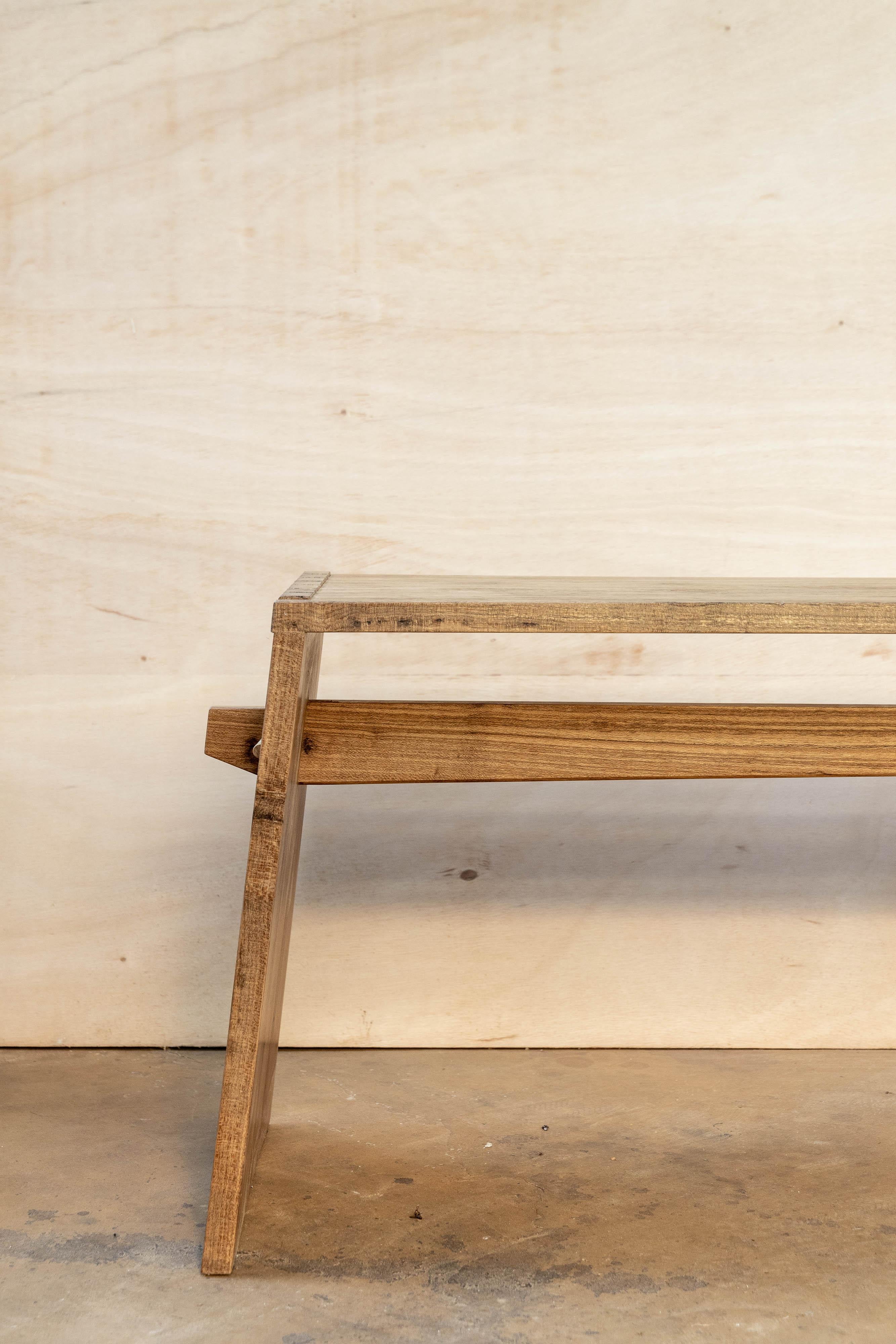 Legno massiccio Panchina contemporanea in legno duro brasiliano di Ricardo Graham Ferreira in vendita