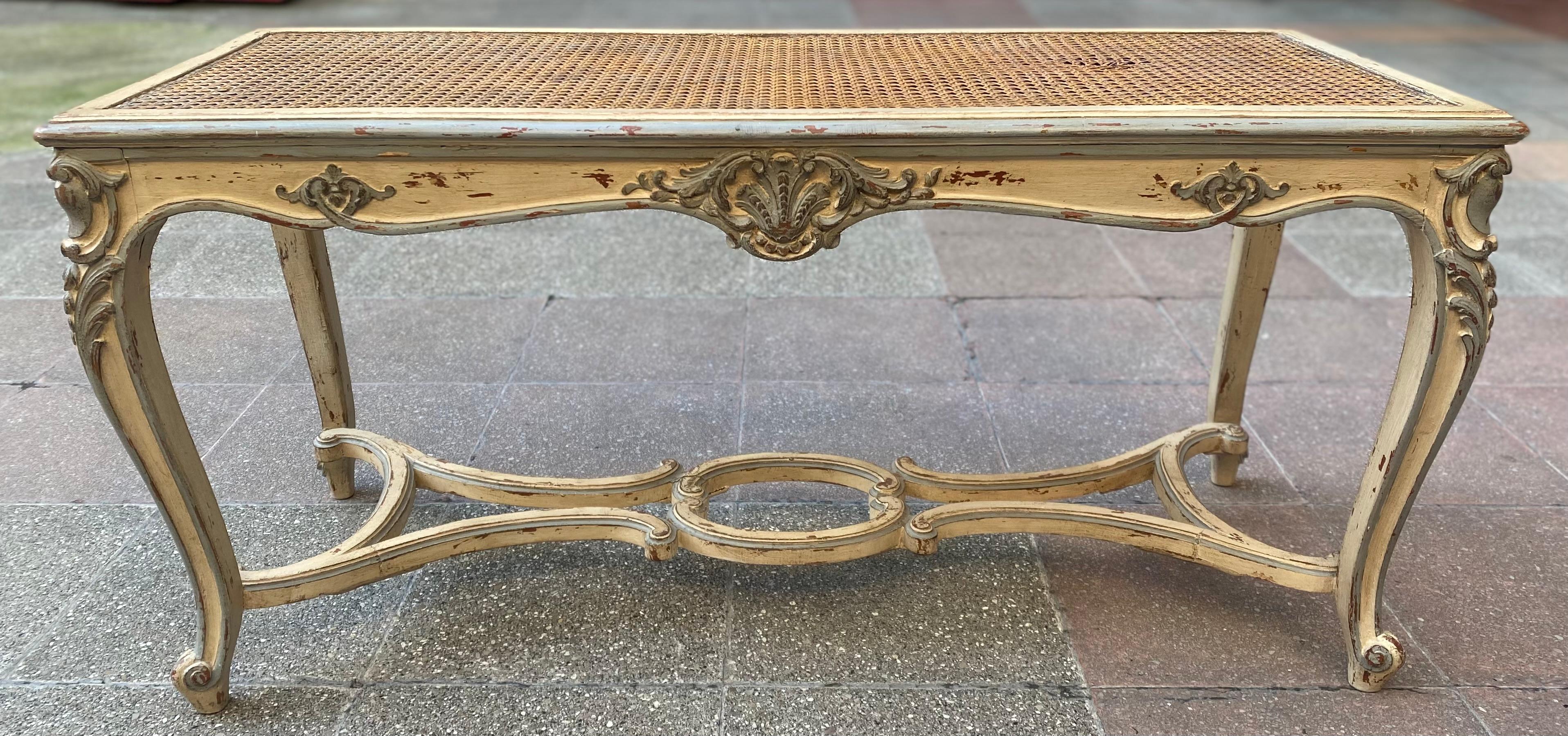 Bench in cane and lacquered wood.
Circa: beginning of the XXth century. 
Dimensions: H 49 x L 100x L 40 cm.
Ref: 1010.
Price: 700€ for the bench.