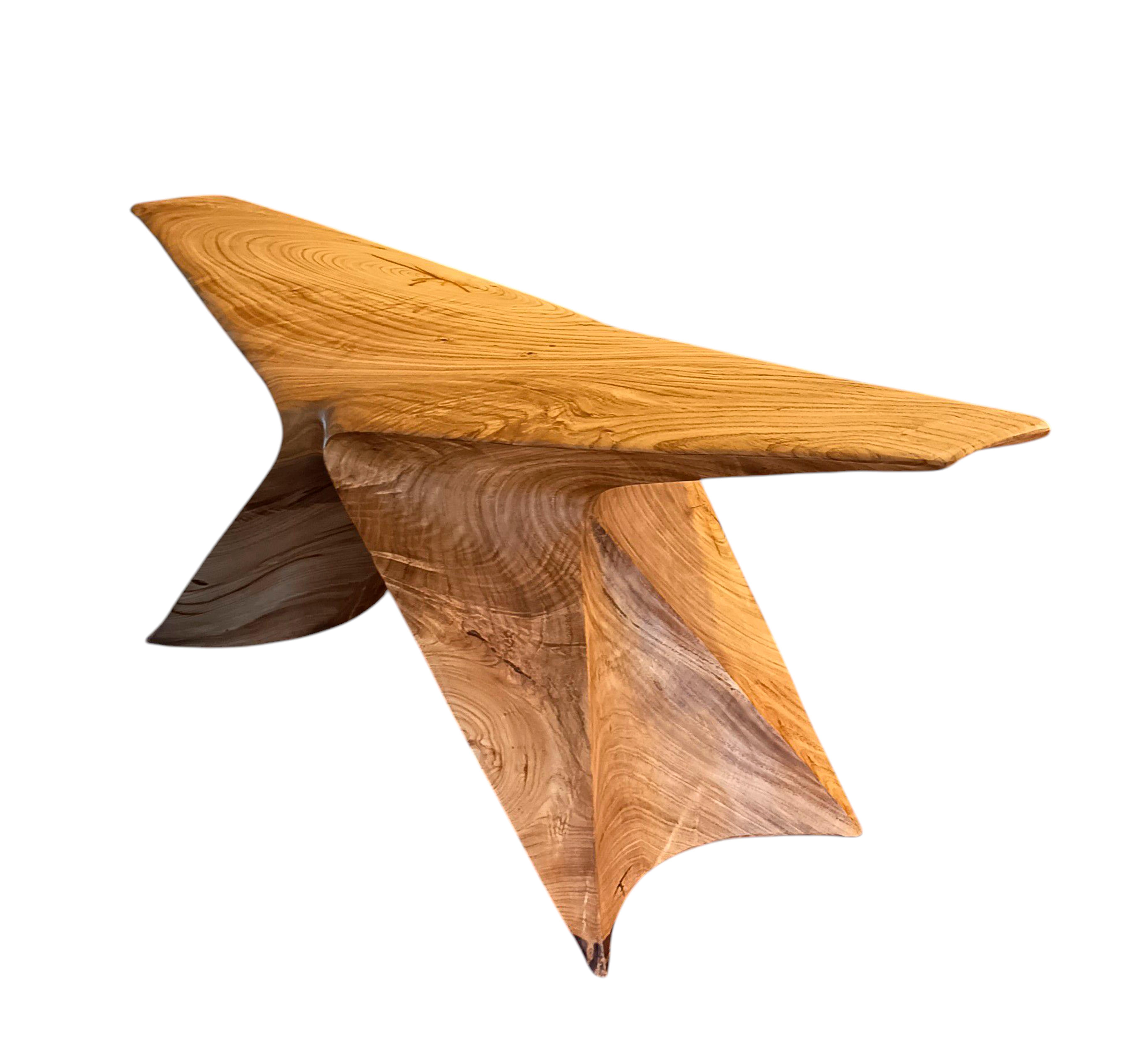 Bench in Carved Chestnut Wood with Beewax Finish by Daniel Soffia In condizioni Nuovo in vendita a Geneve, CH