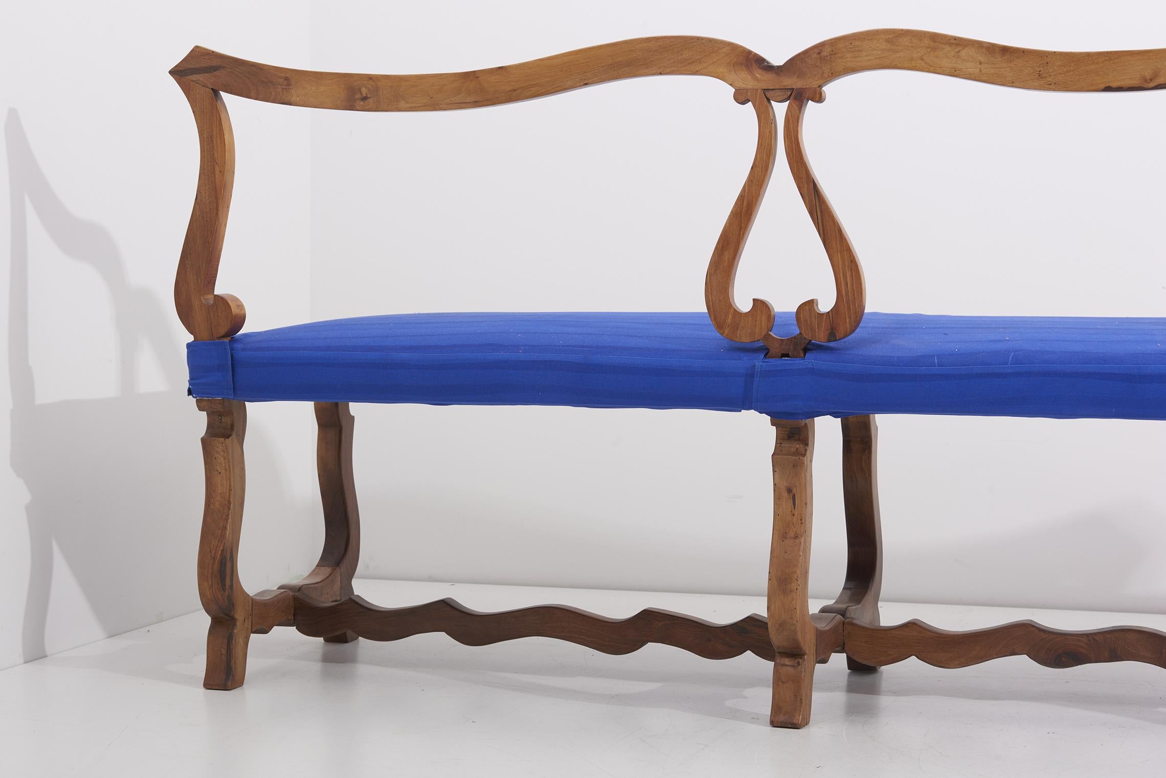 Bench in Spanish Walnut and Blue Dedar Upholstery For Sale 8