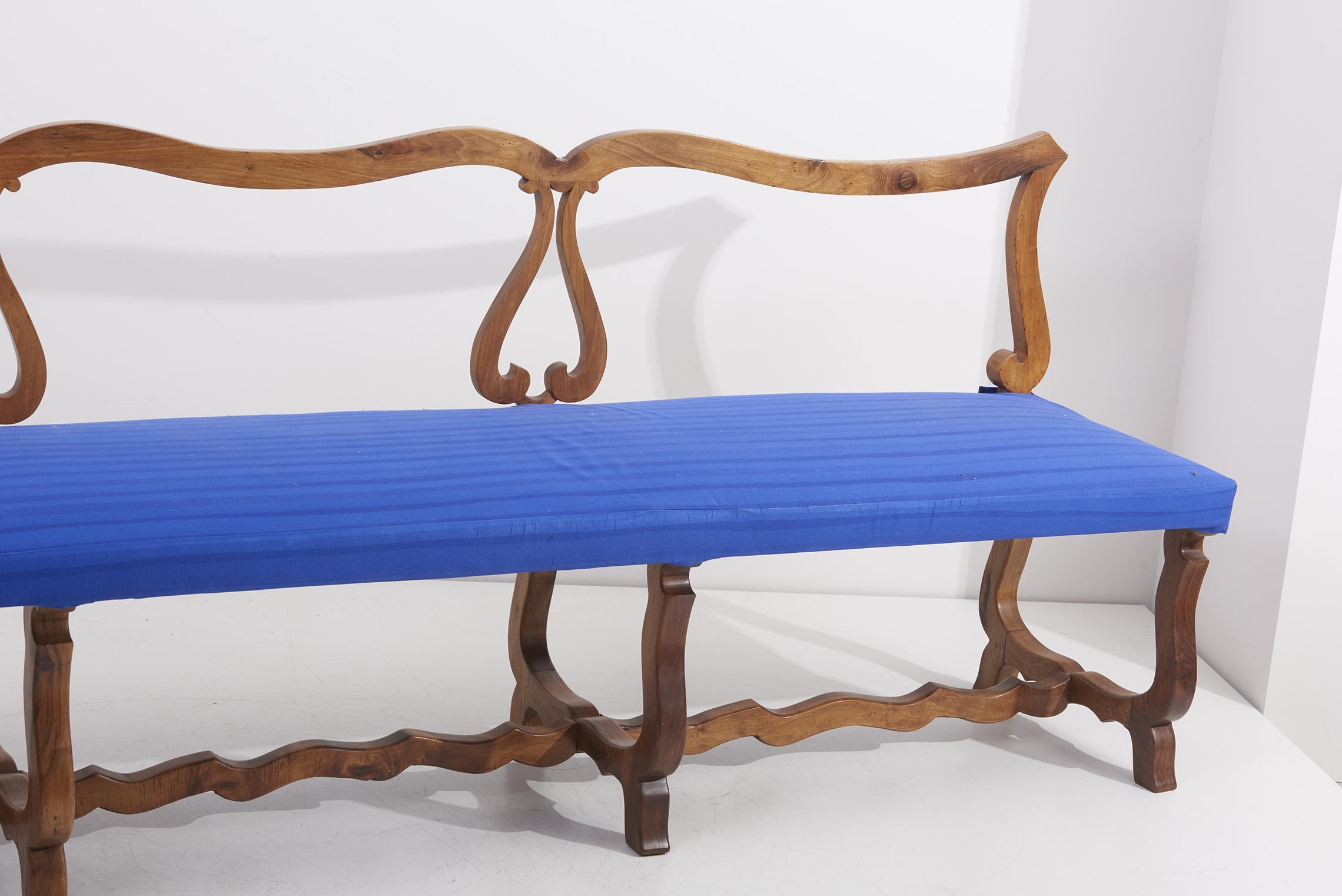 Bench in Spanish Walnut and Blue Dedar Upholstery For Sale 12