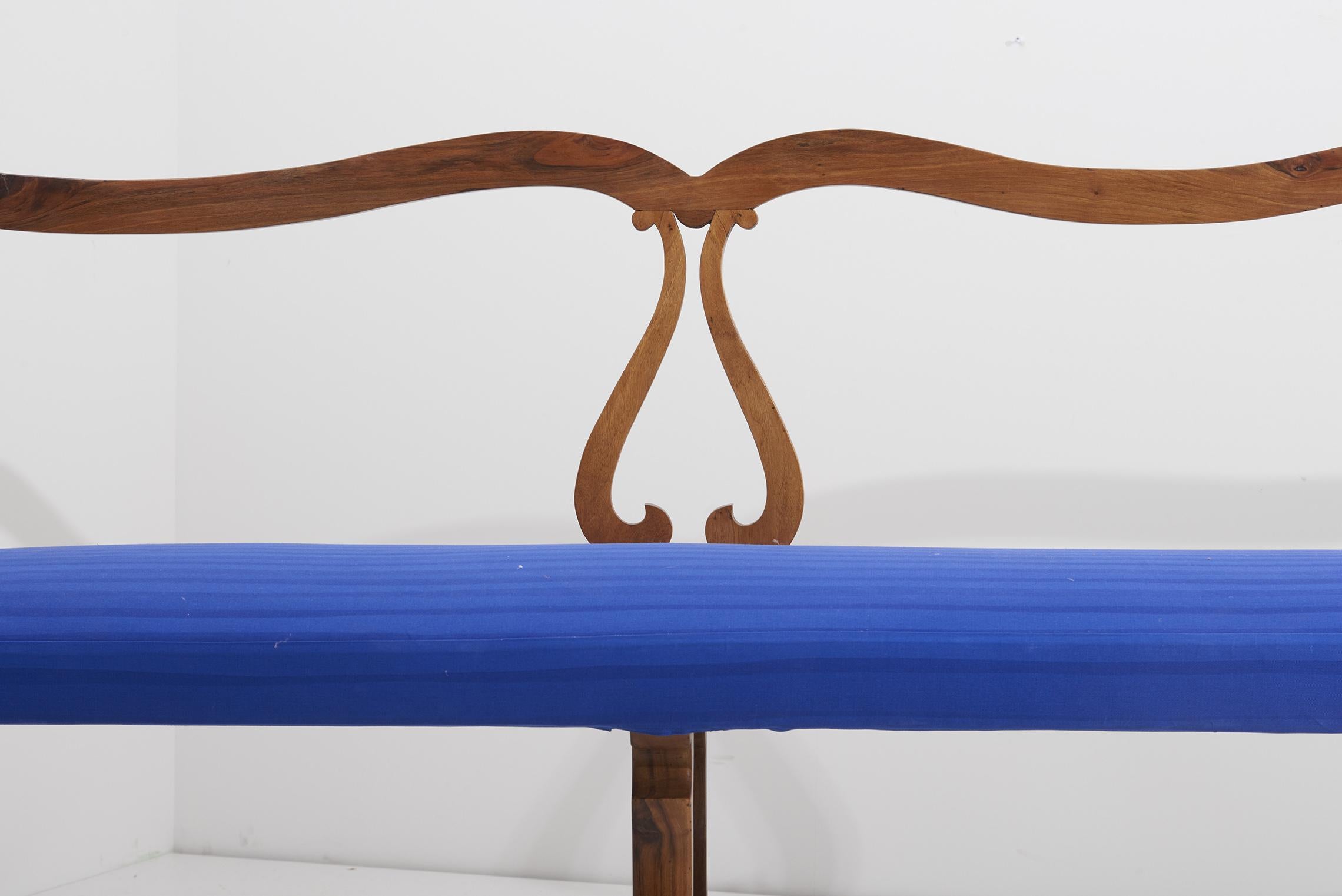 Bench in Spanish Walnut and Blue Dedar Upholstery For Sale 14