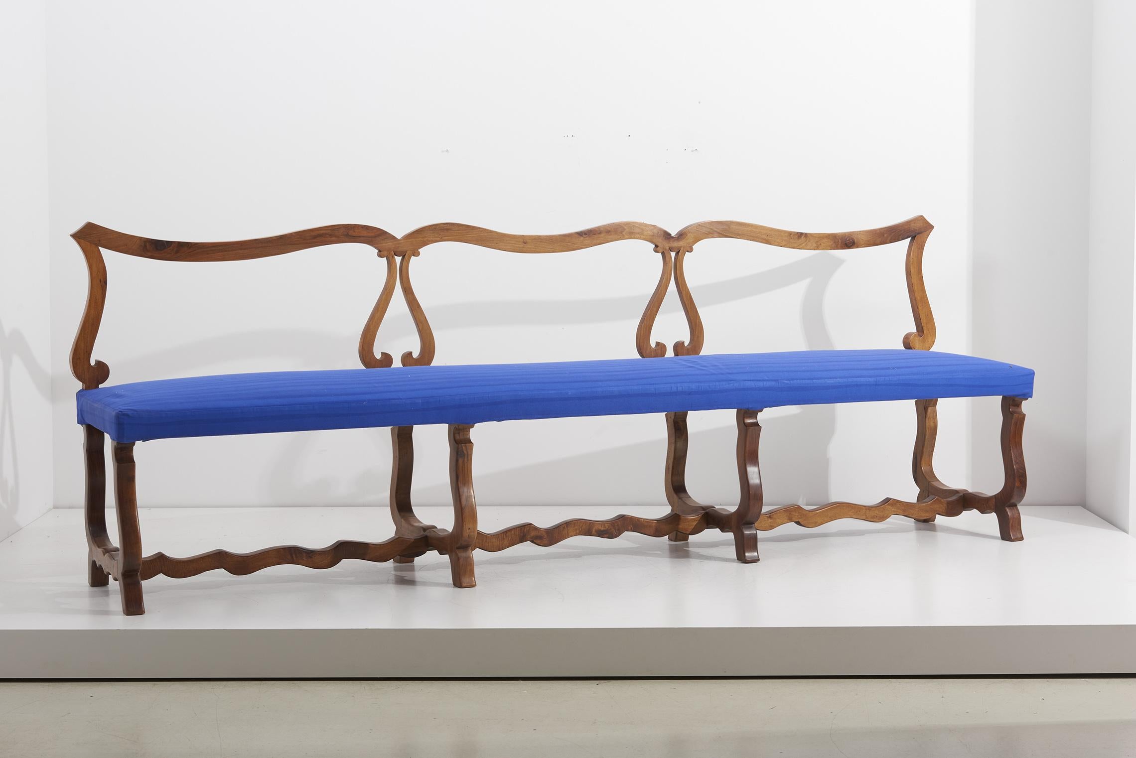 Belle Époque Bench in Spanish Walnut and Blue Dedar Upholstery For Sale