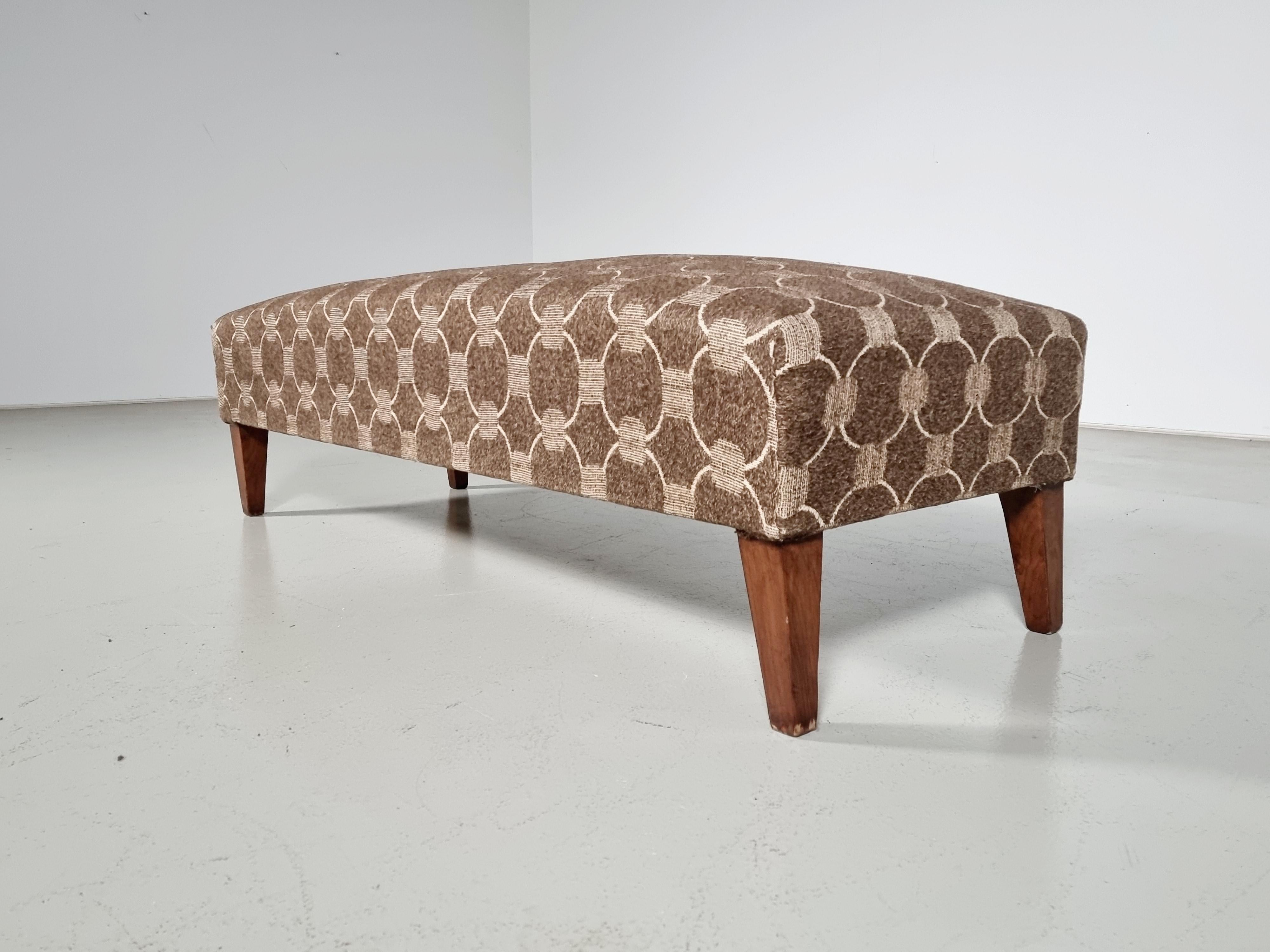 Mid-Century Modern Bench in the manner of Gio Ponti in wood and fabric, 1950s For Sale