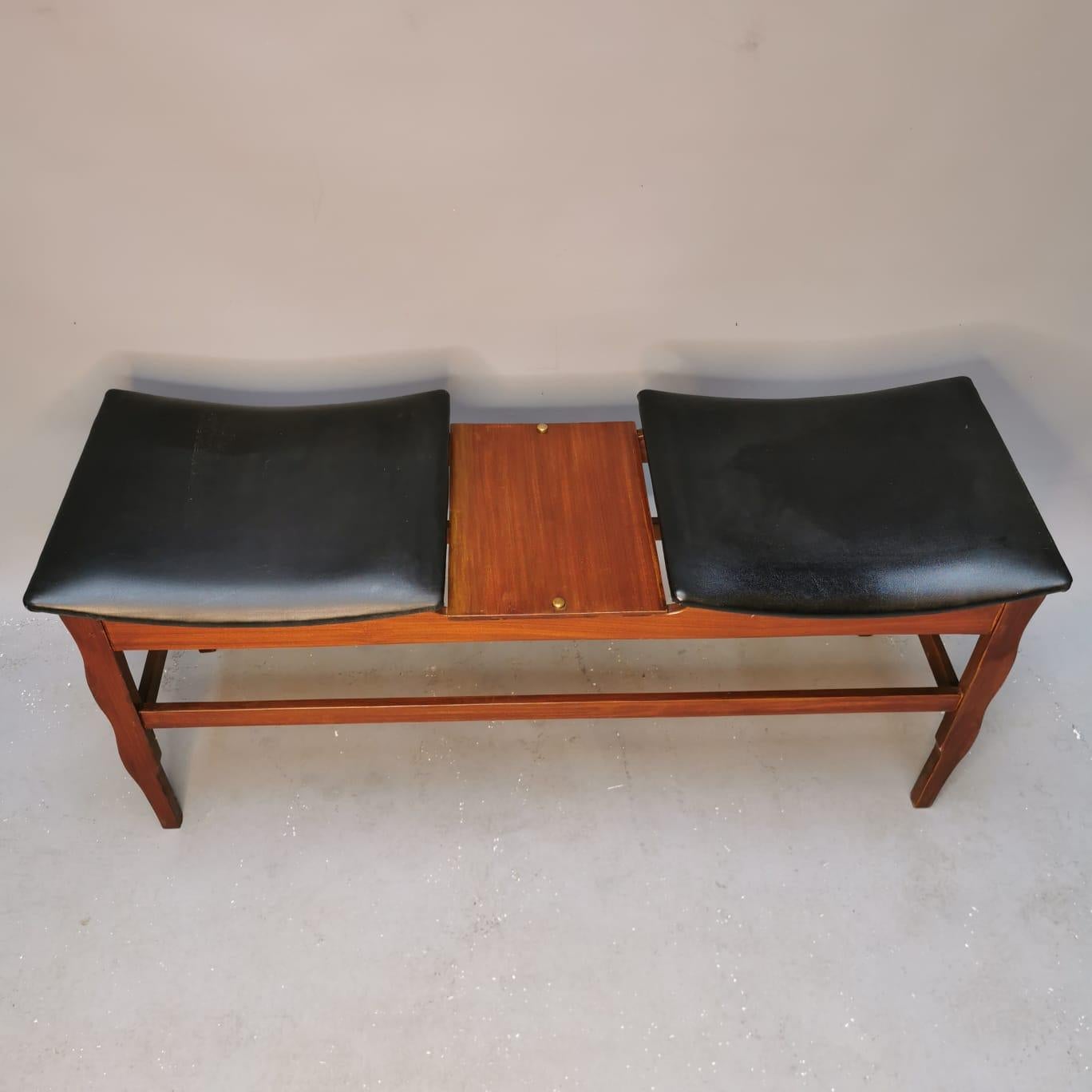 Faux Leather Bench in Wood E Black Leather Seats