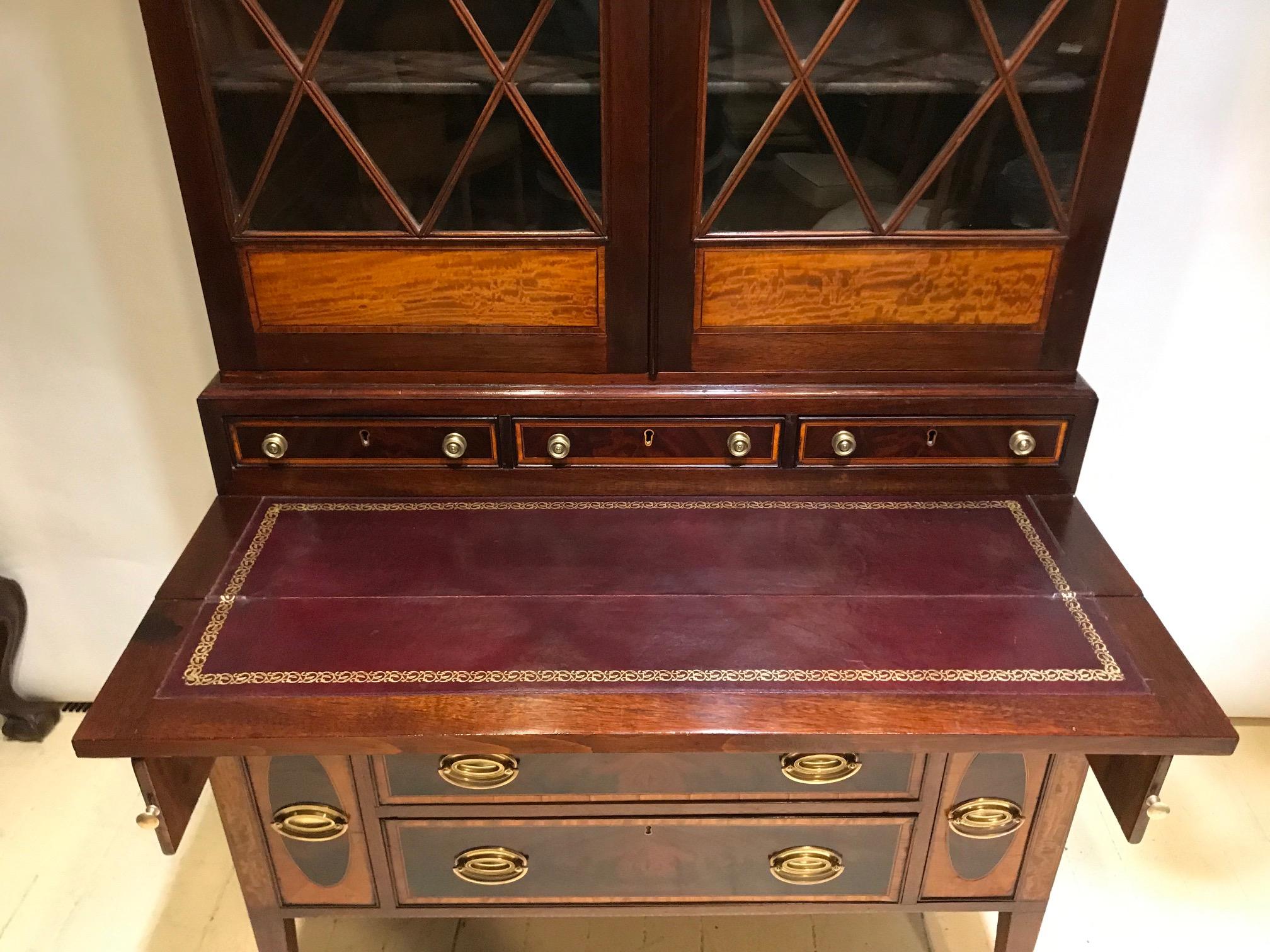 Bench made Hepplewhite Style Secretary/Bookcase, New England, Circa:1910 For Sale 1
